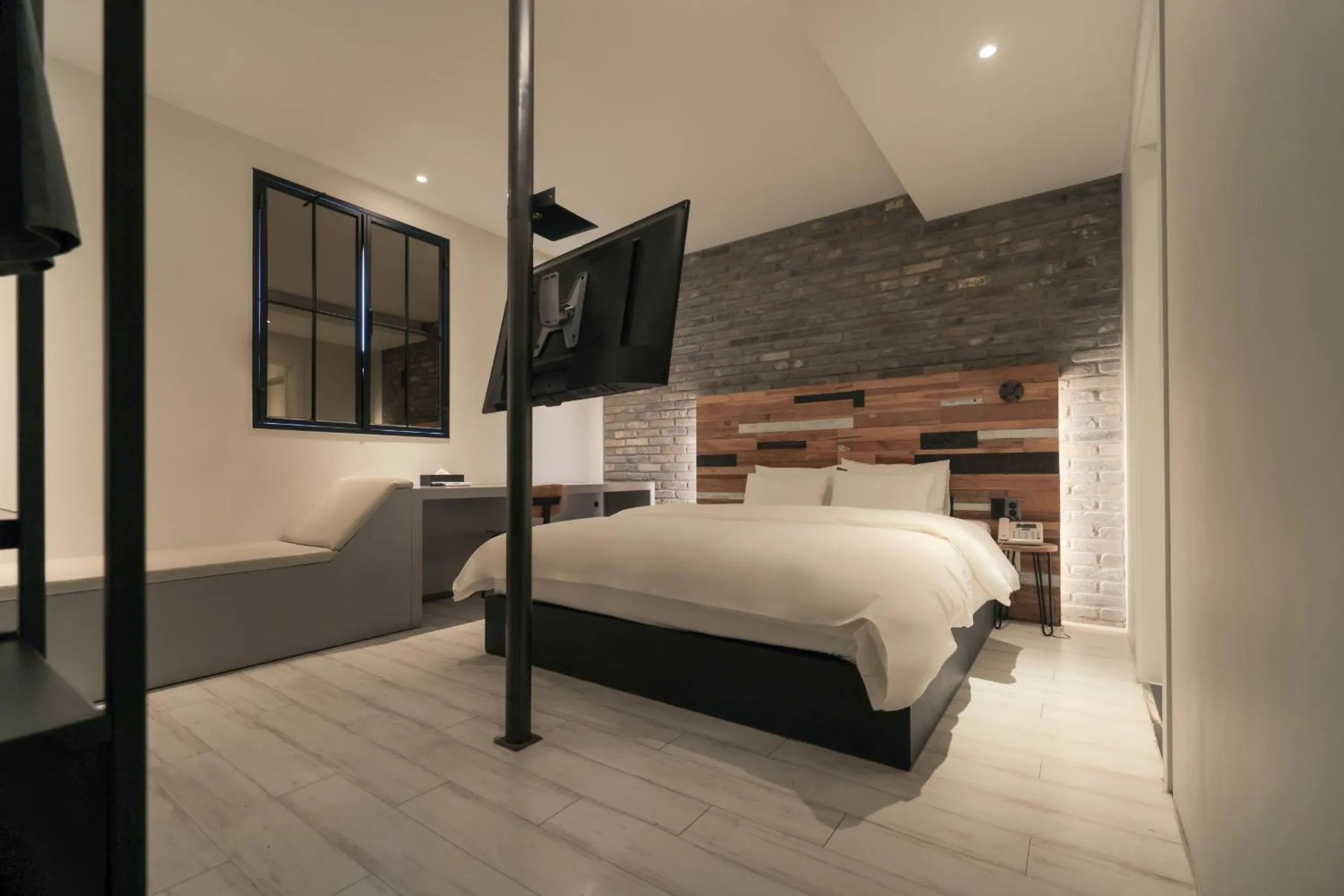 Photo of the whole room, Bed in Hotel Yaja Siheung Jeongwang