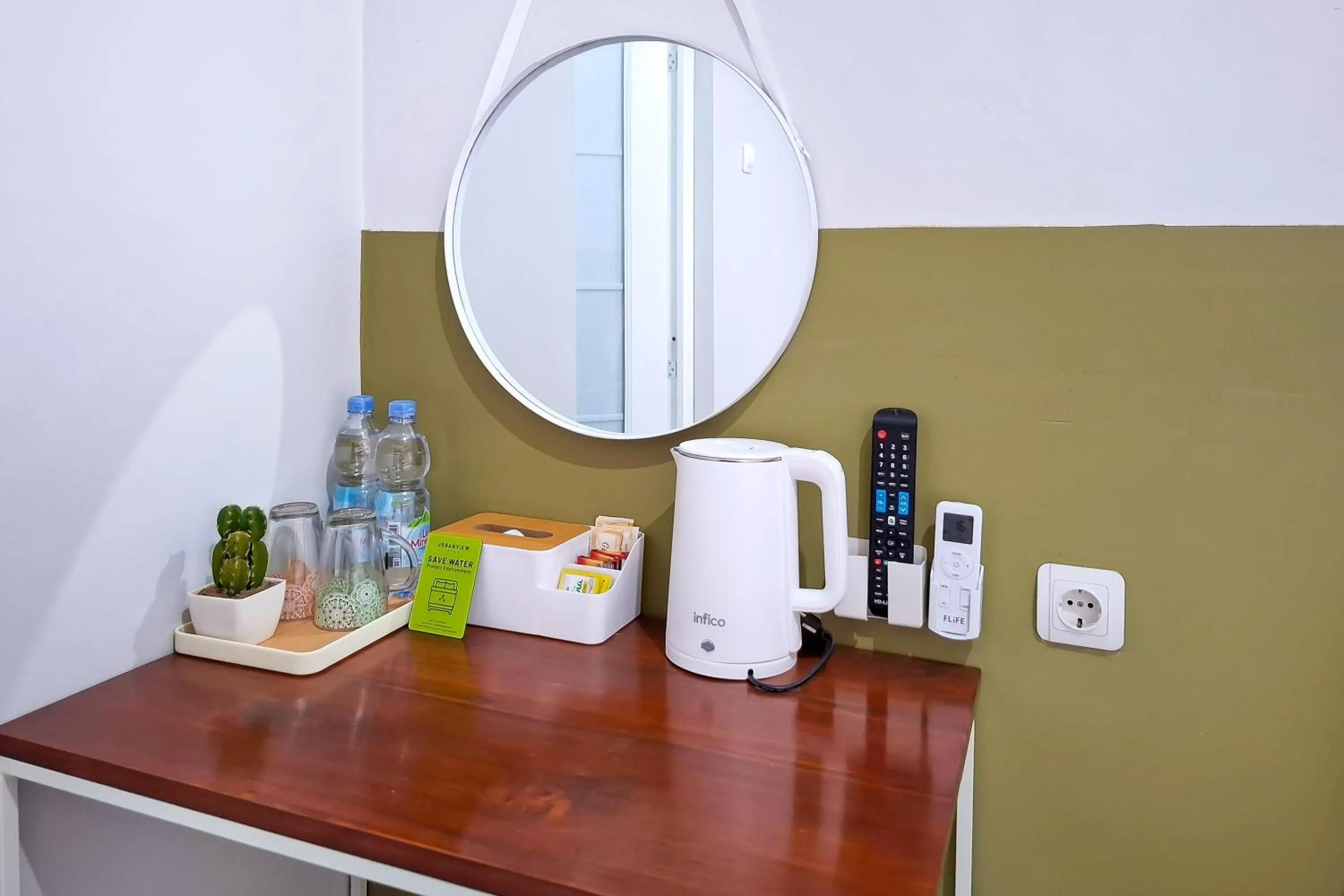 Drinks in Urbanview Hotel Syariah Terra House Pati by RedDoorz