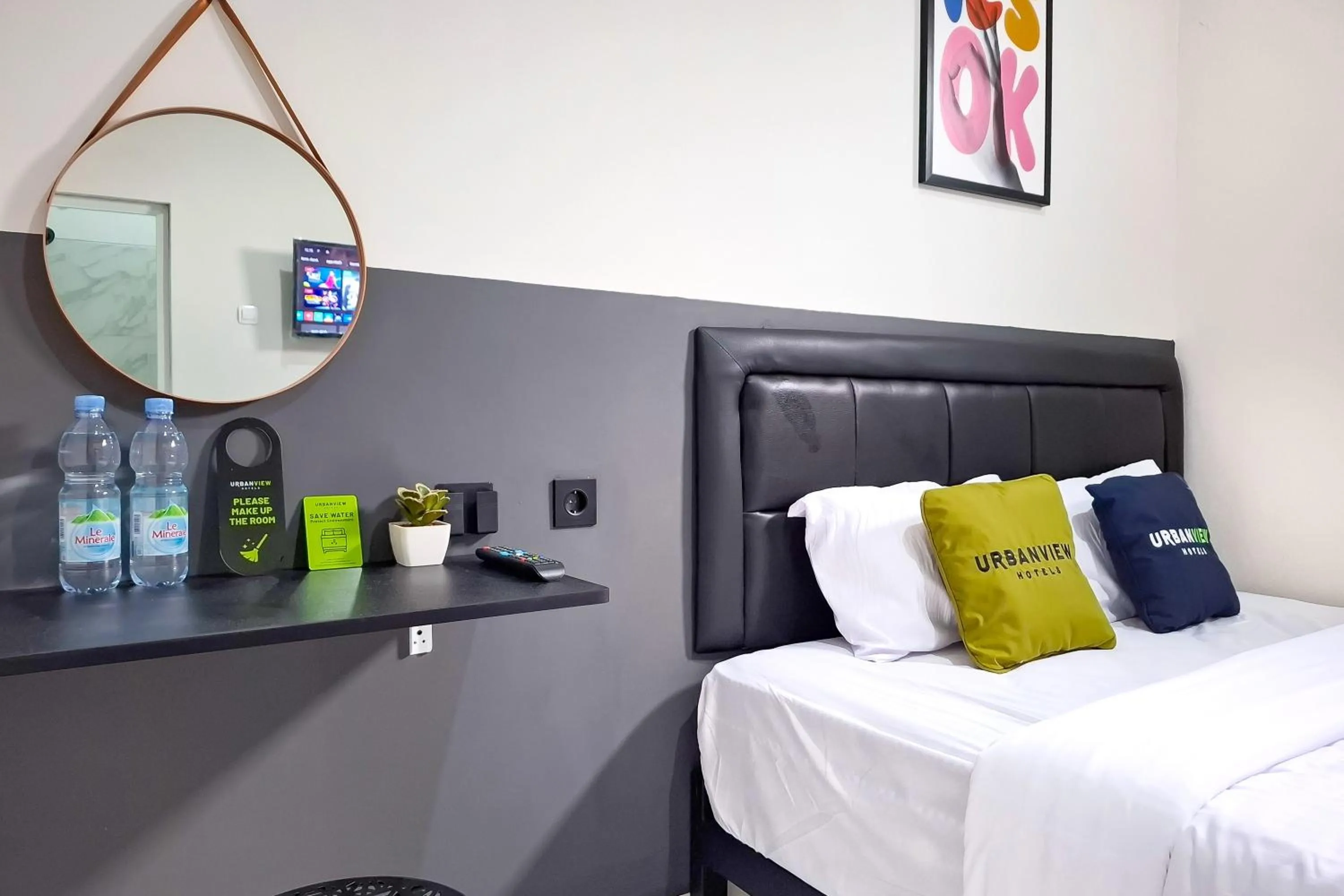 Bedroom, Bed in Urbanview Hotel Syariah Terra House Pati by RedDoorz