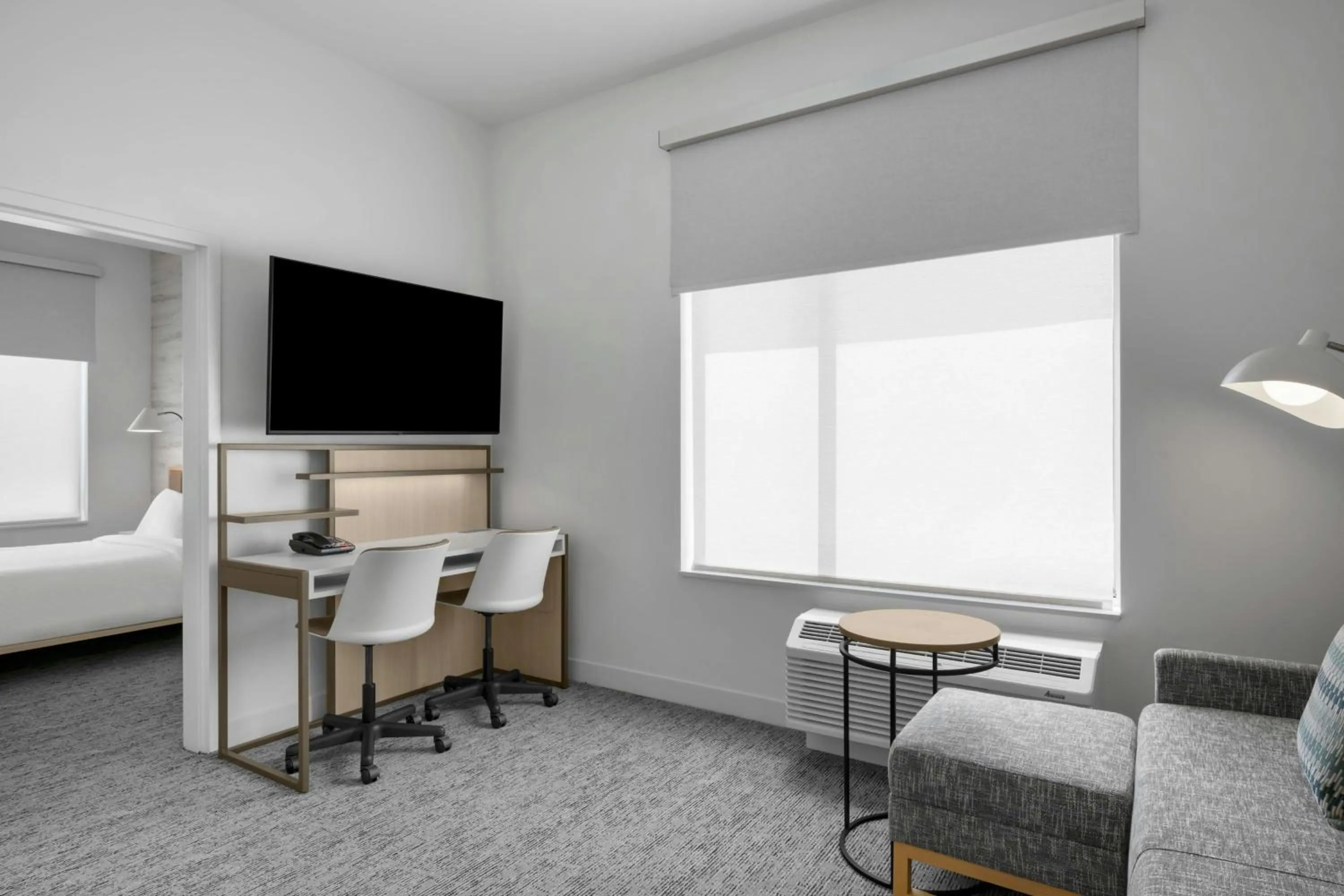 Living room, Bed in TownePlace Suites by Marriott Midwest City