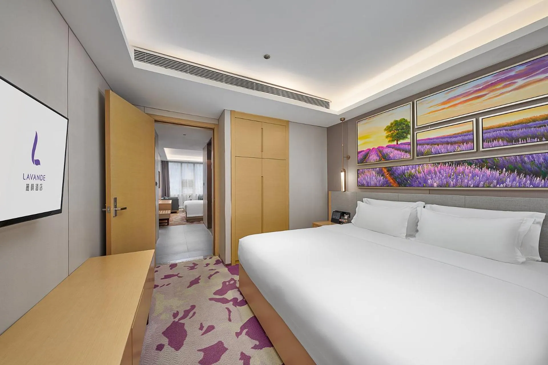 Bed in Lavande Hotel Guangzhou Beijing Road Pedestrian Street Haizhu Square Metro Station Branch - Free Deliver Service to Canton Fair Complex During Canton Fair Period
