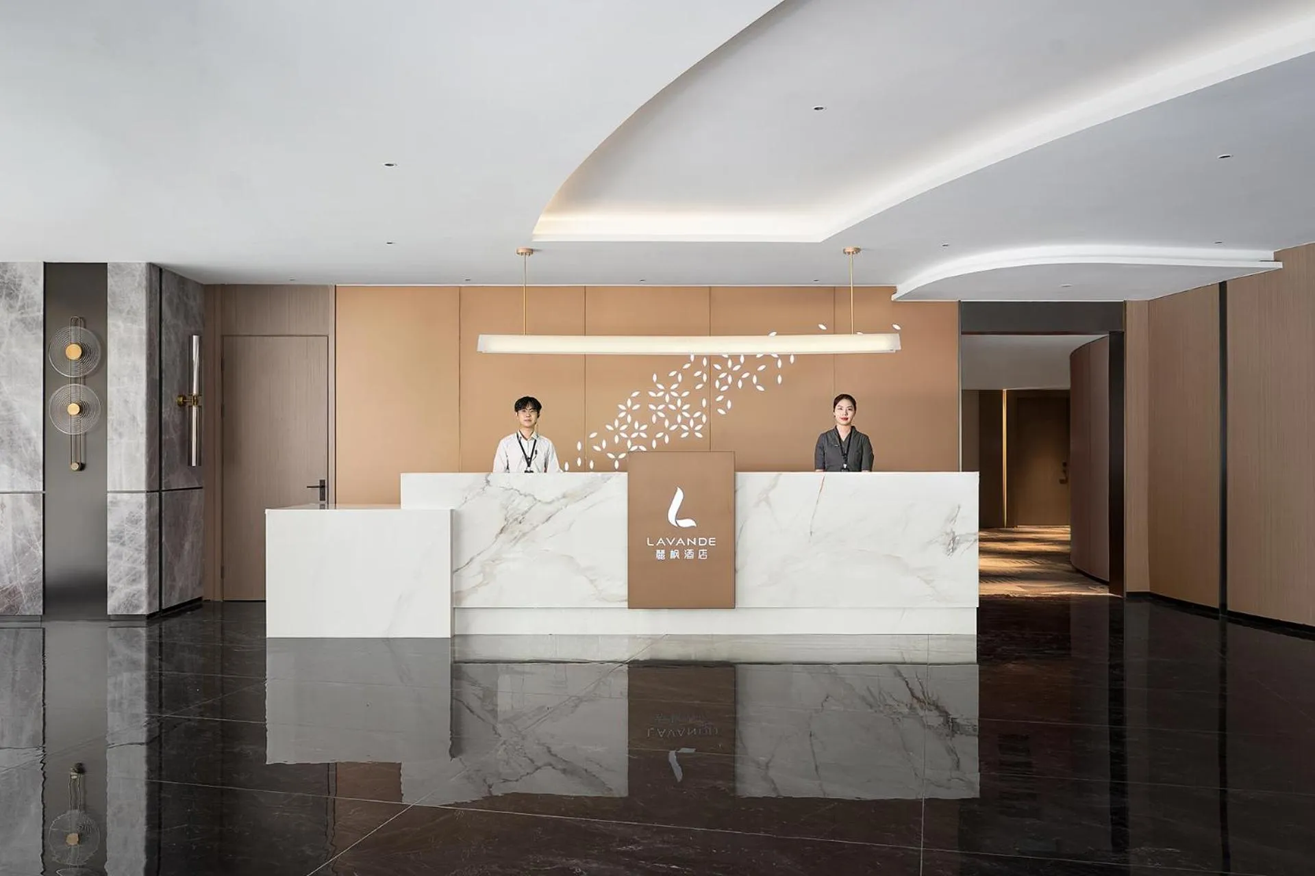 Lobby or reception in Lavande Hotel Guangzhou Beijing Road Pedestrian Street Haizhu Square Metro Station Branch - Free Deliver Service to Canton Fair Complex During Canton Fair Period