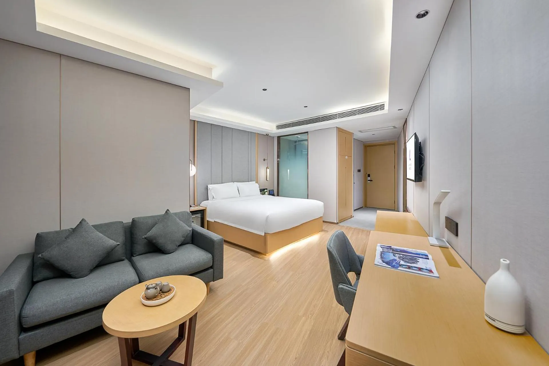 Bed in Lavande Hotel Guangzhou Beijing Road Pedestrian Street Haizhu Square Metro Station Branch - Free Deliver Service to Canton Fair Complex During Canton Fair Period