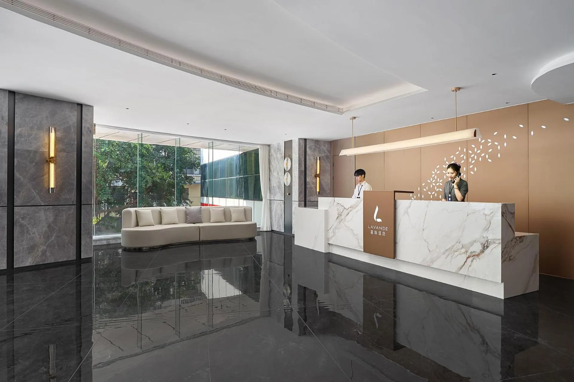 Lobby or reception in Lavande Hotel Guangzhou Beijing Road Pedestrian Street Haizhu Square Metro Station Branch - Free Deliver Service to Canton Fair Complex During Canton Fair Period