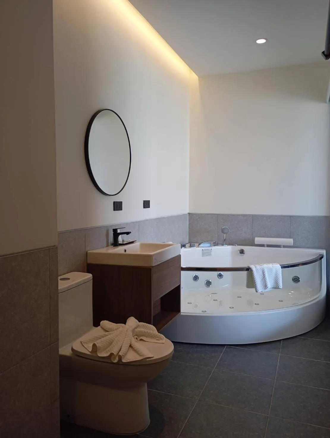 Bathroom in The Richer Ratchaburi