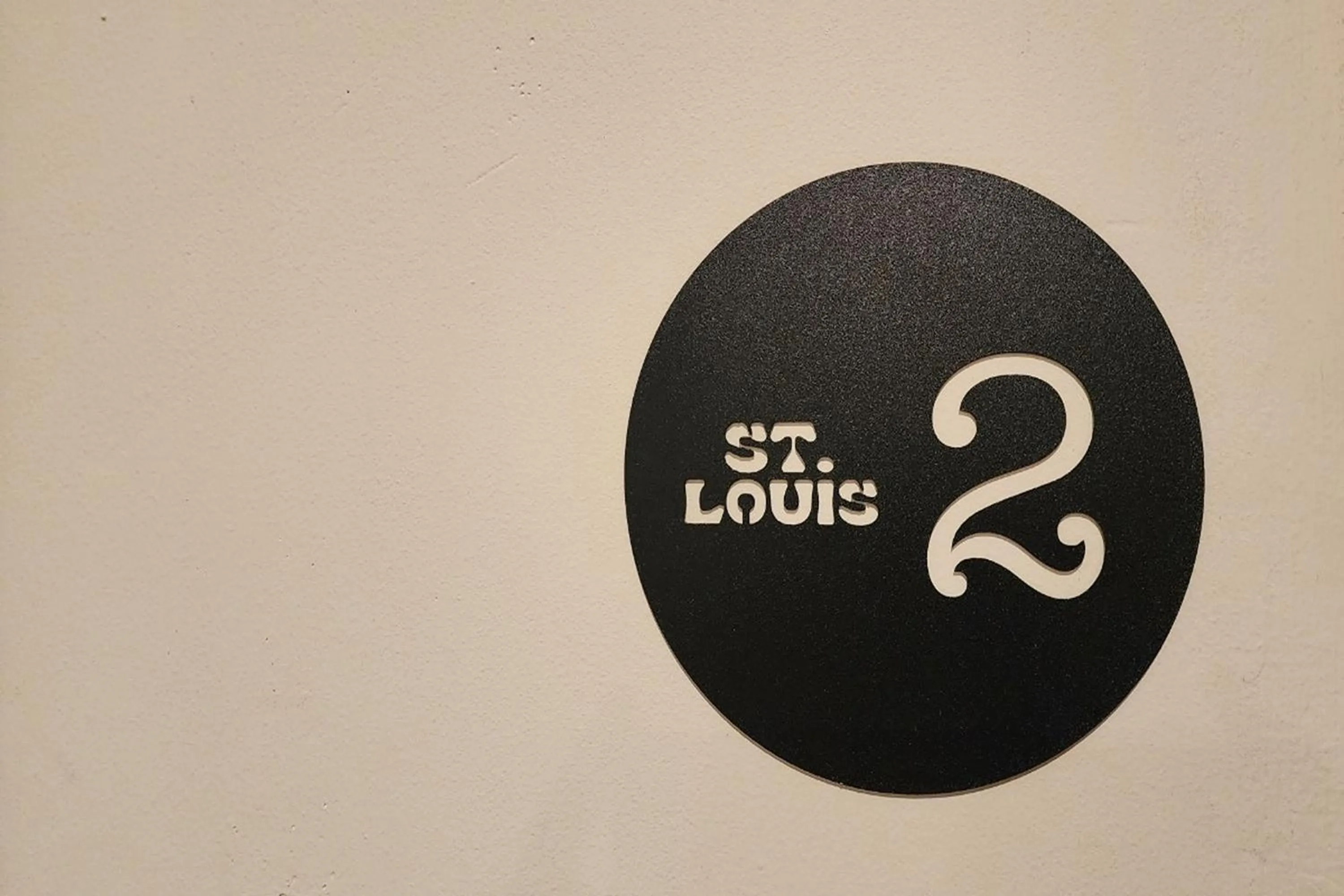 Text overlay in Saint Louis Stay