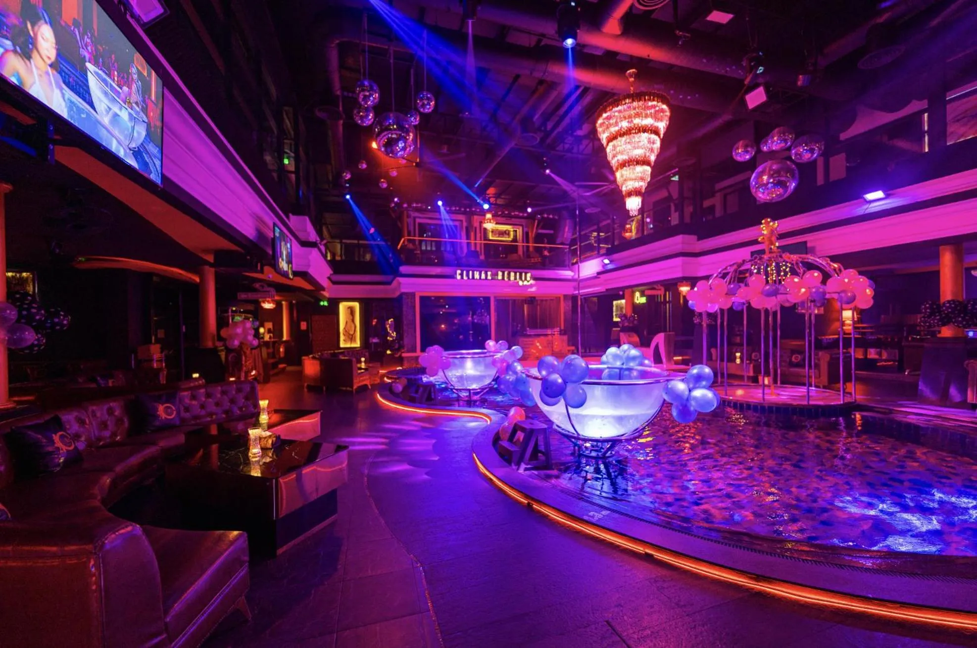 Nightclub / DJ in Climax Berlin