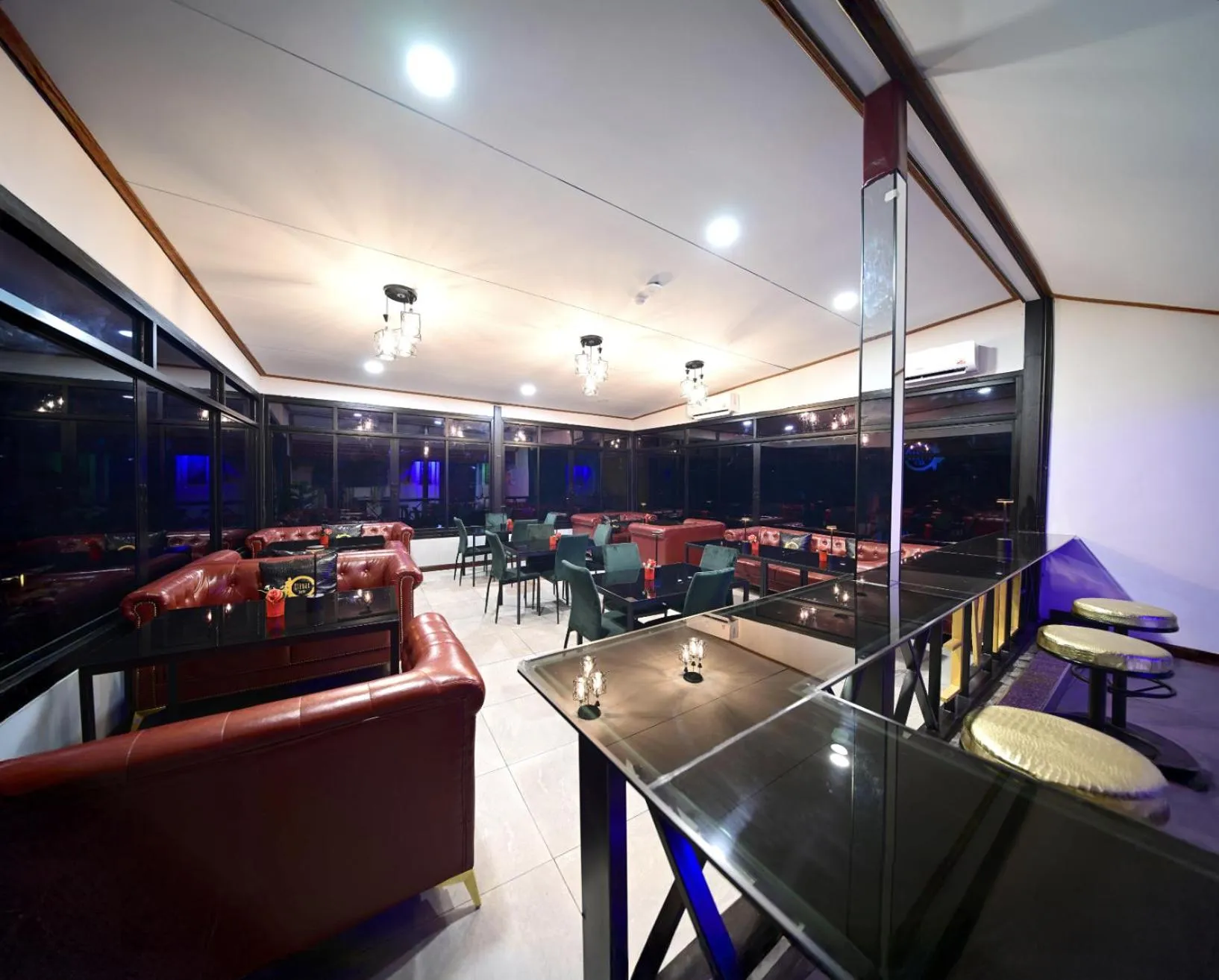 Restaurant/places to eat in Climax Berlin