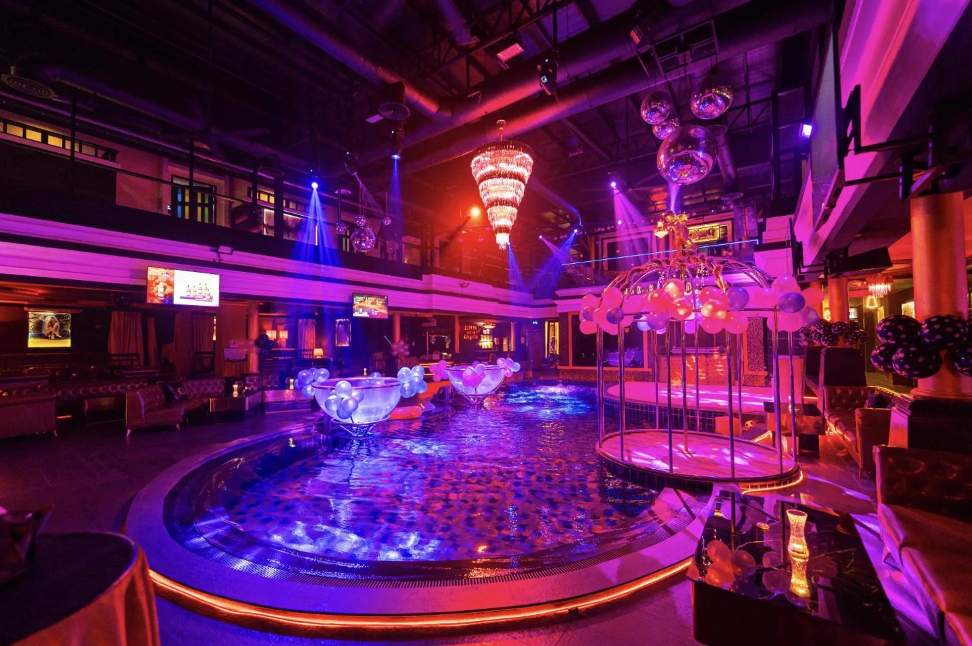 Nightclub / DJ in Climax Berlin