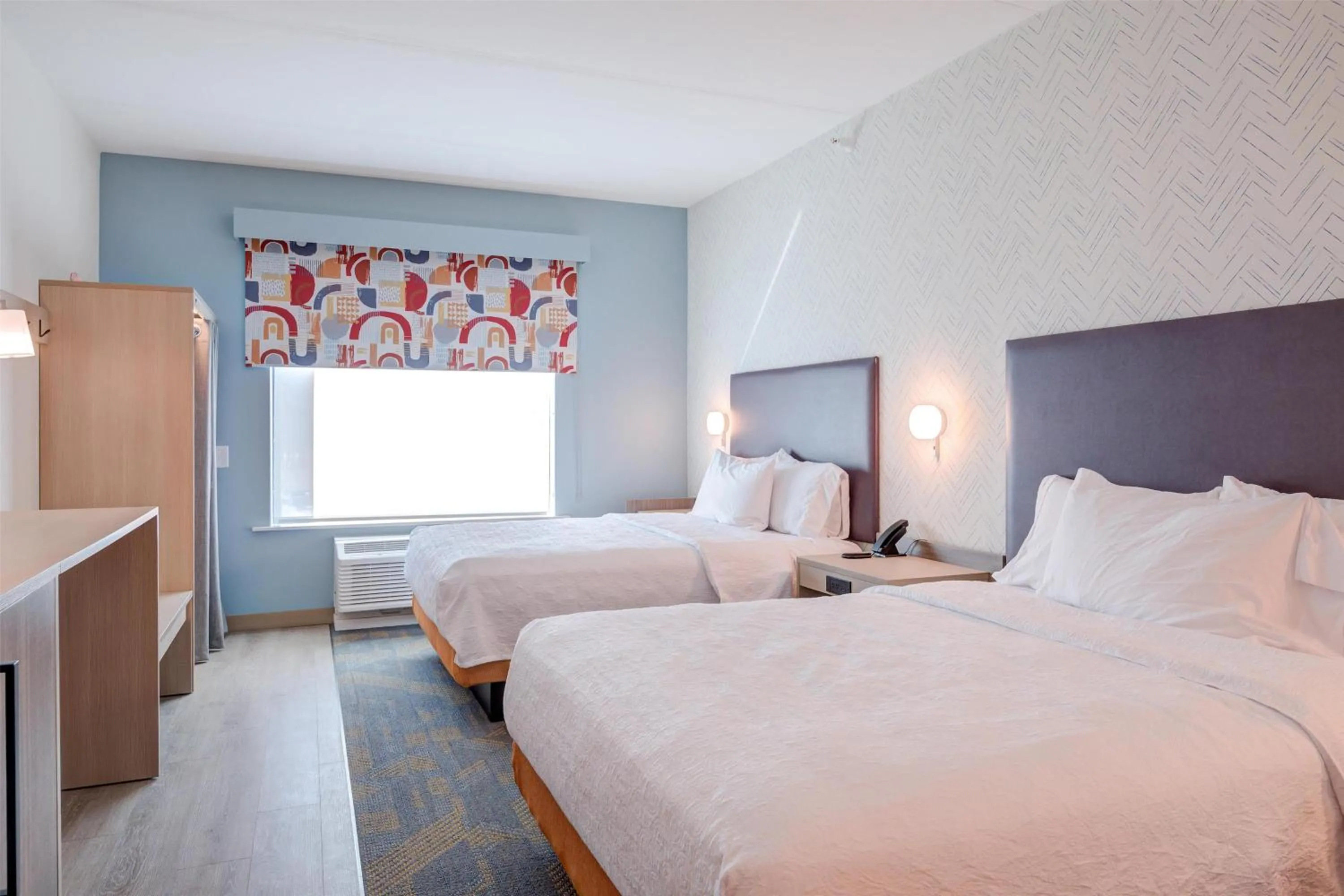 Bed in Home2 Suites By Hilton Smithfield Selma