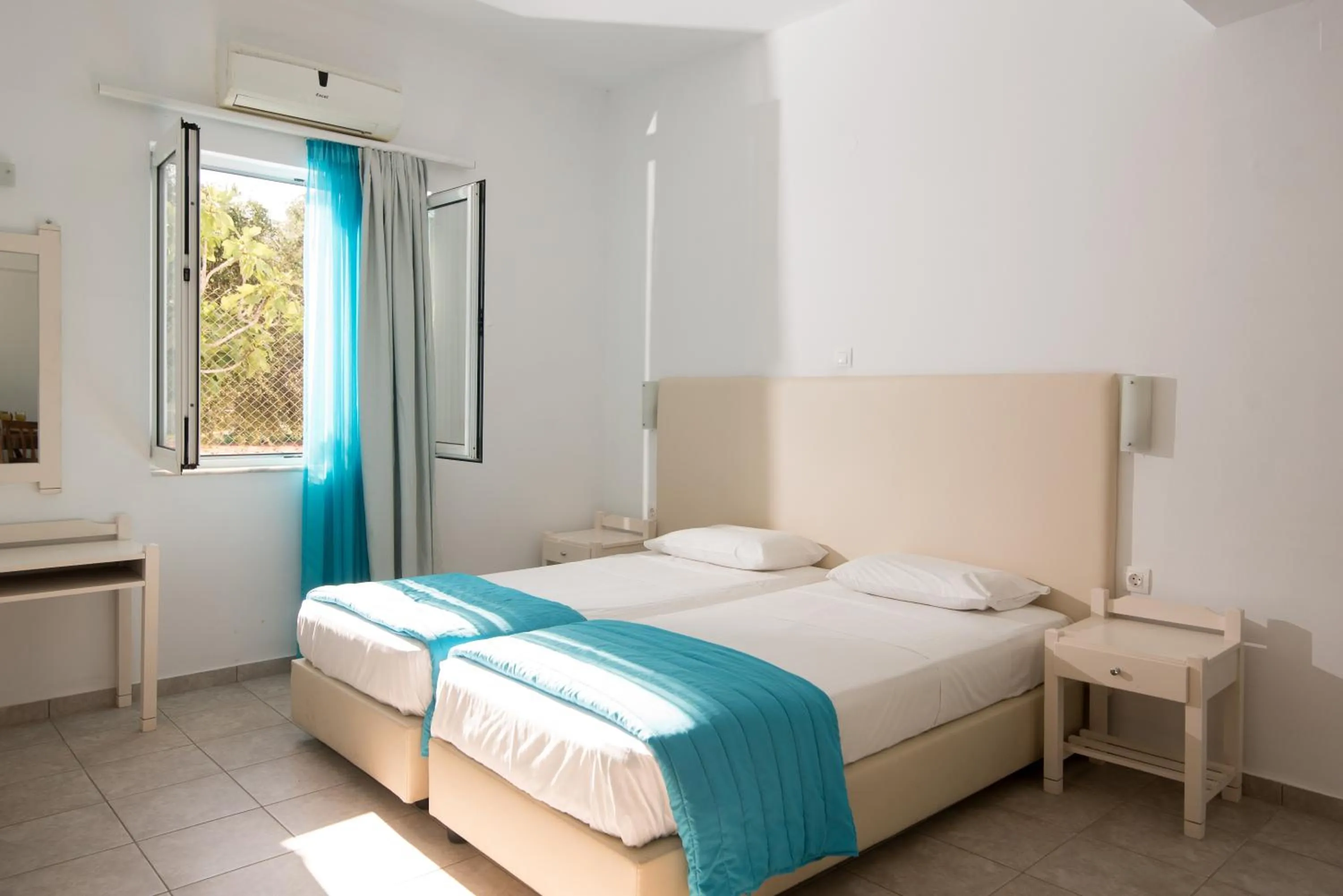 Bedroom, Bed in Ibiscus Hotel Malia