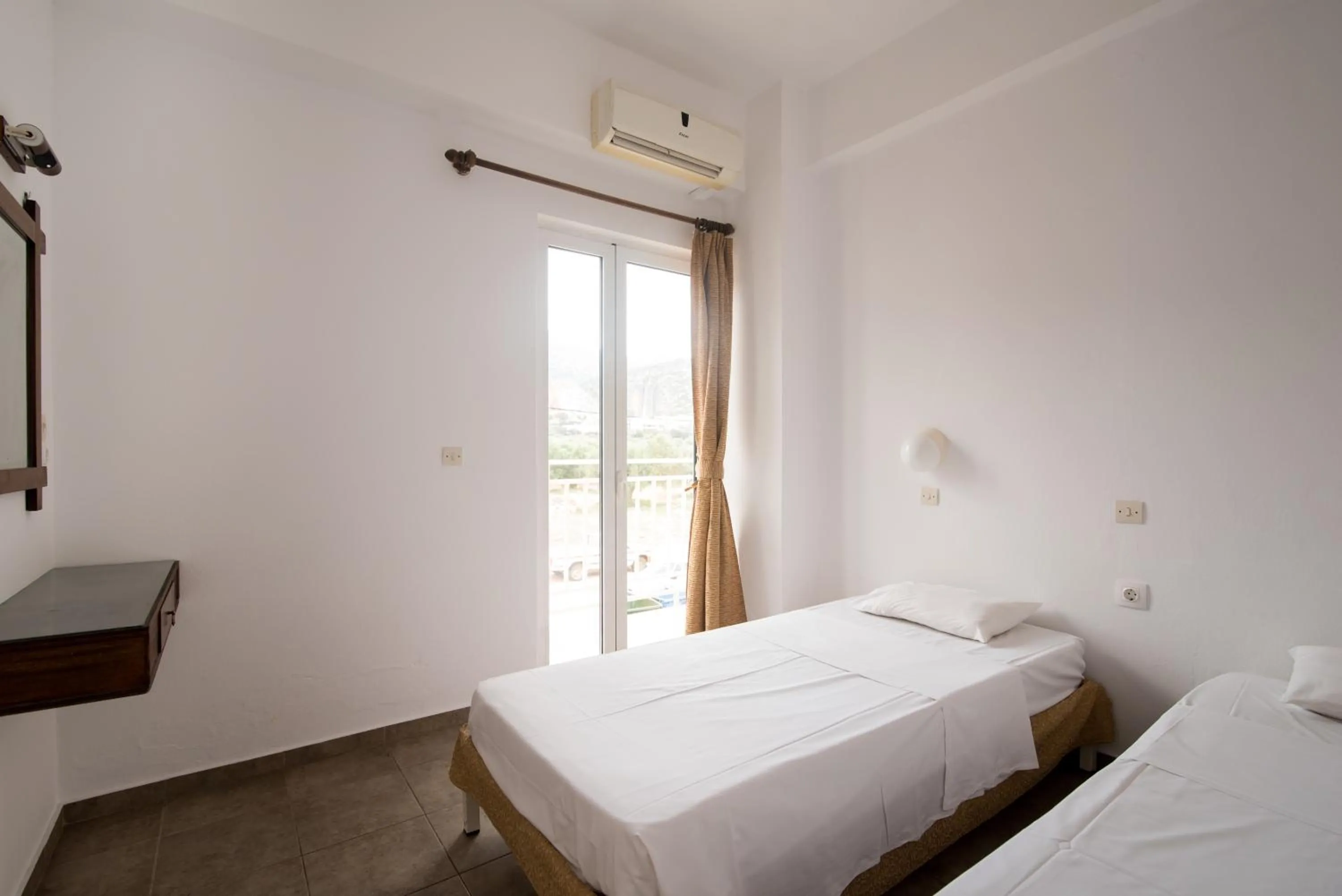 Balcony/Terrace, Bed in Ibiscus Hotel Malia