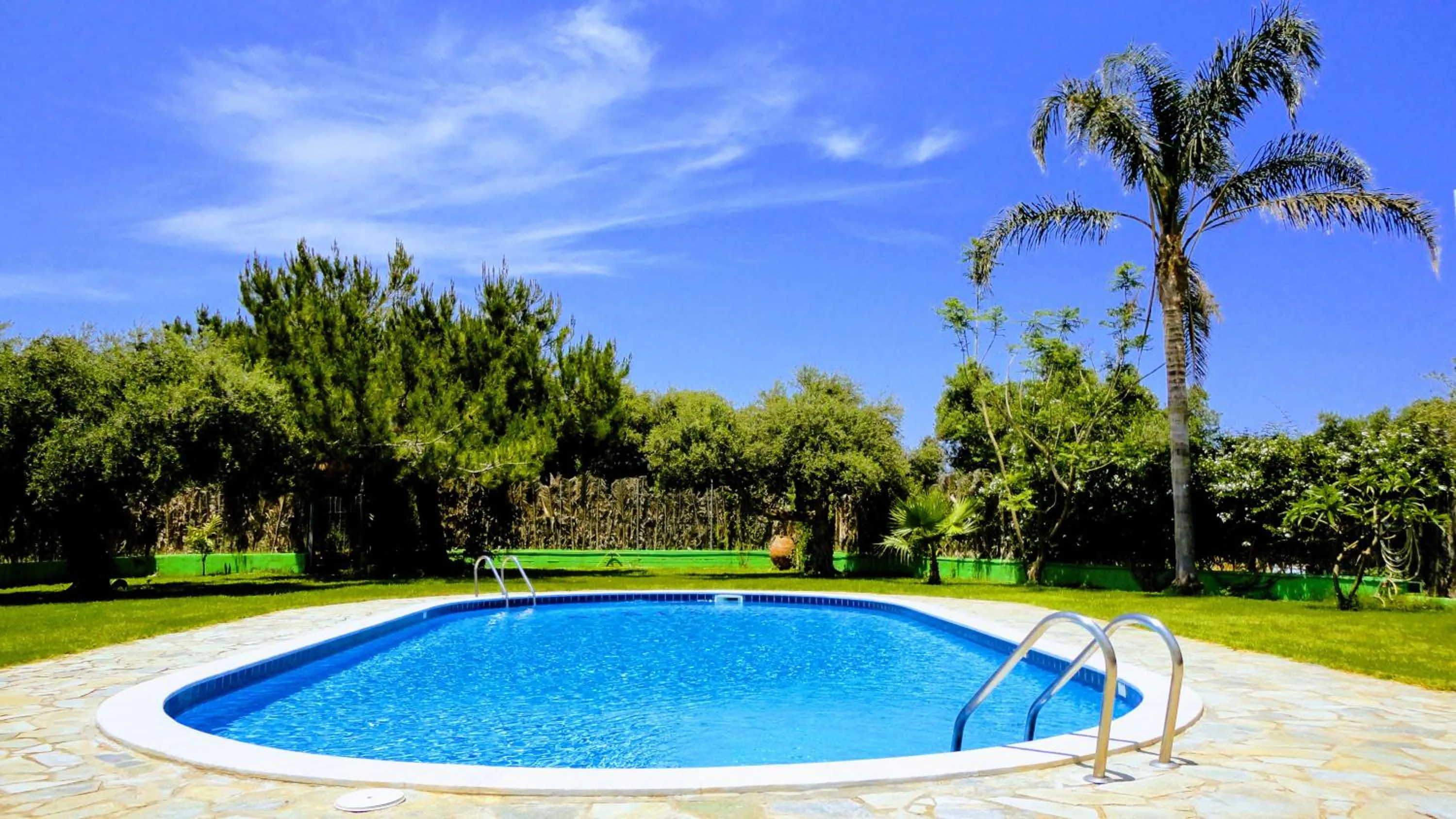 Swimming pool in Ibiscus Hotel Malia