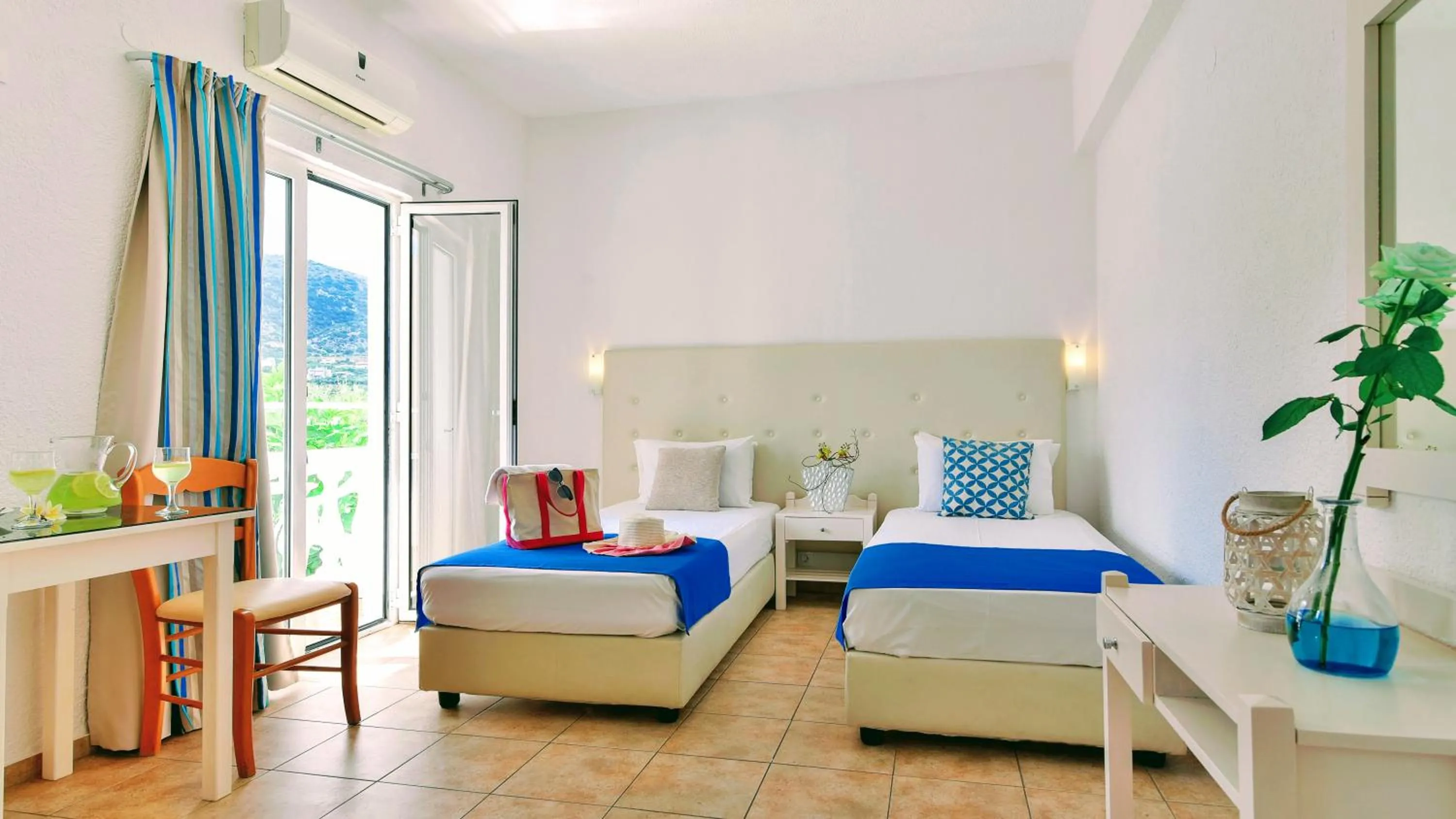 Bedroom, Bed in Ibiscus Hotel Malia