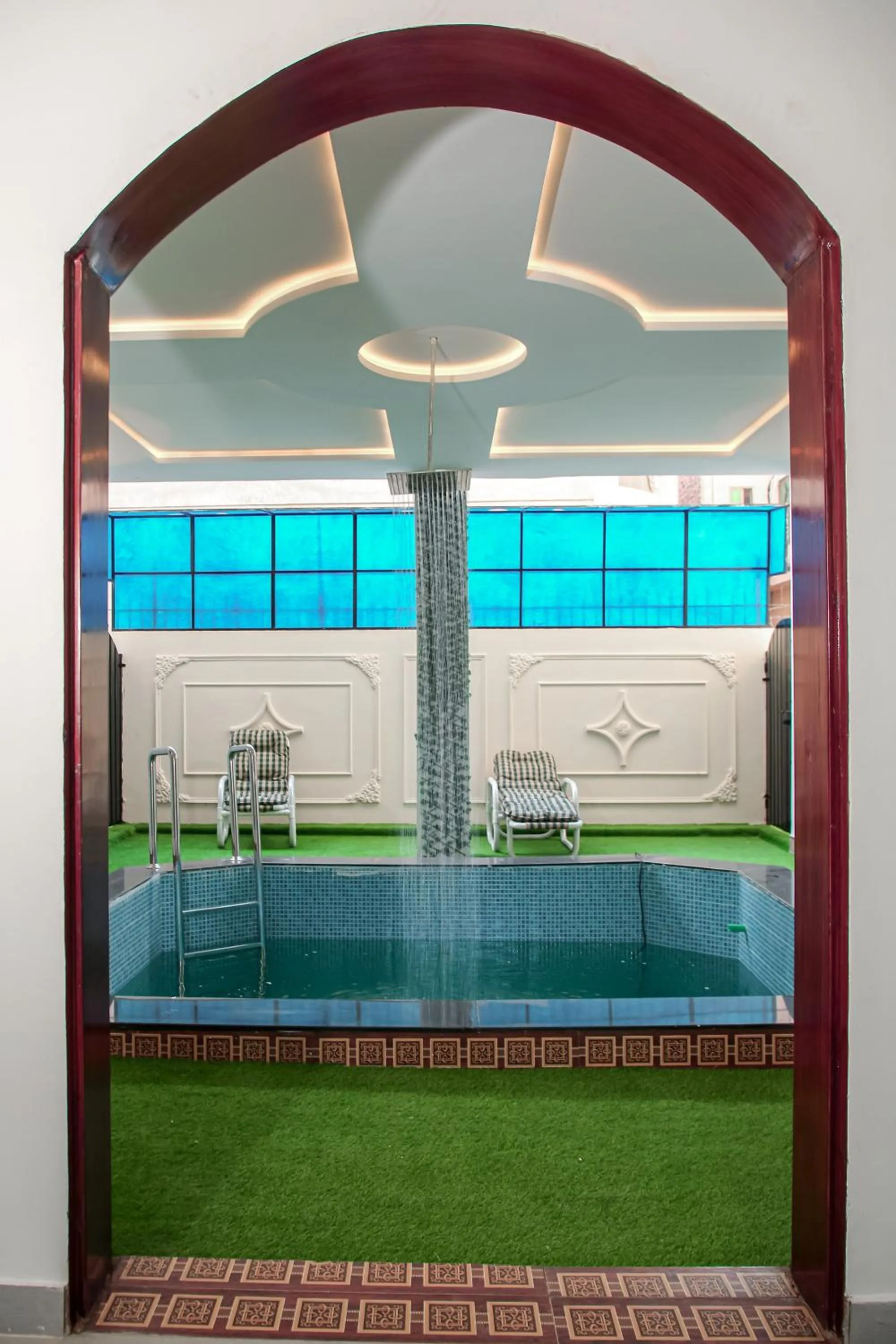 Pool view in Grand Shalimar Hotel