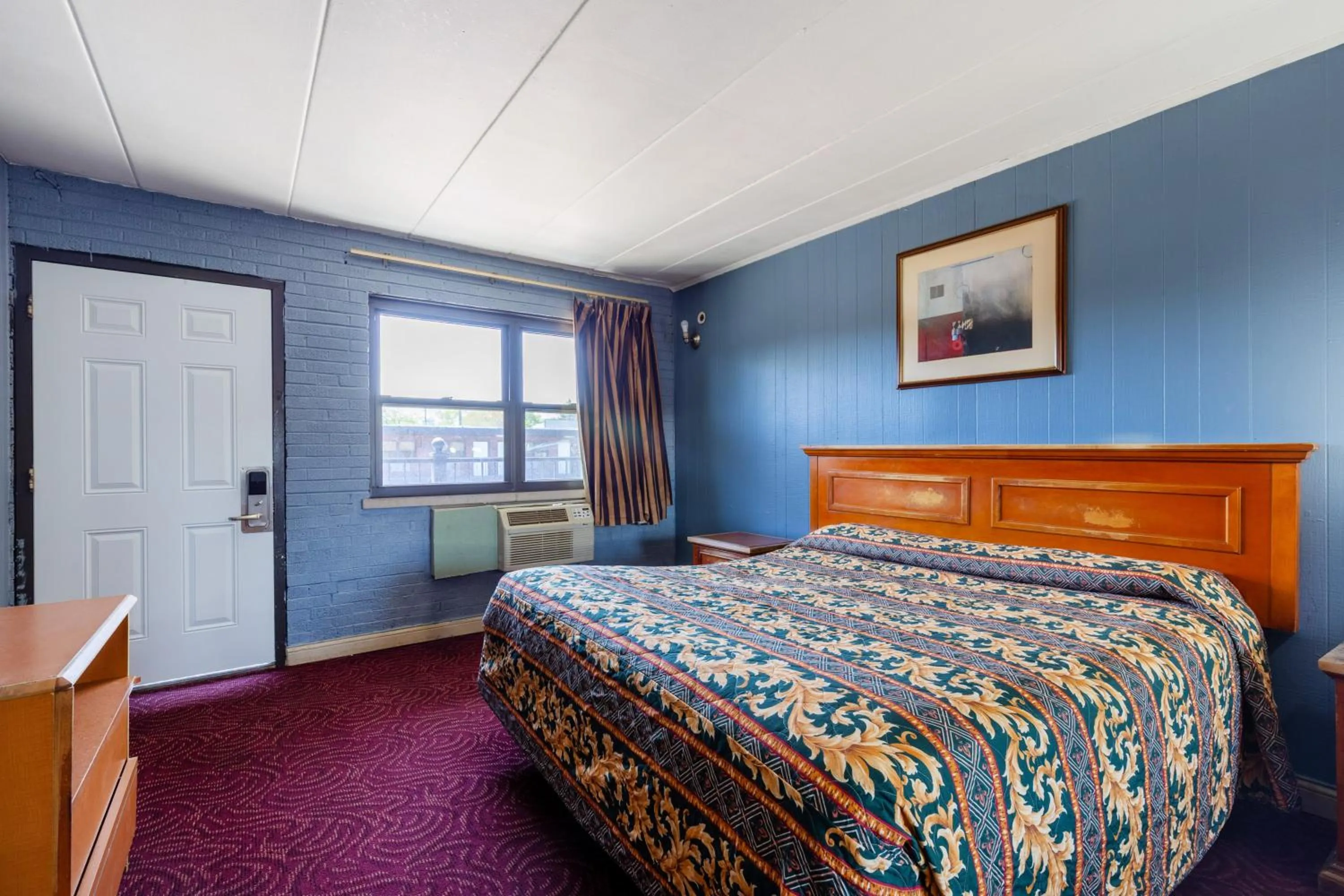 Bedroom, Bed in Admiral Motel By OYO Chicago I-94