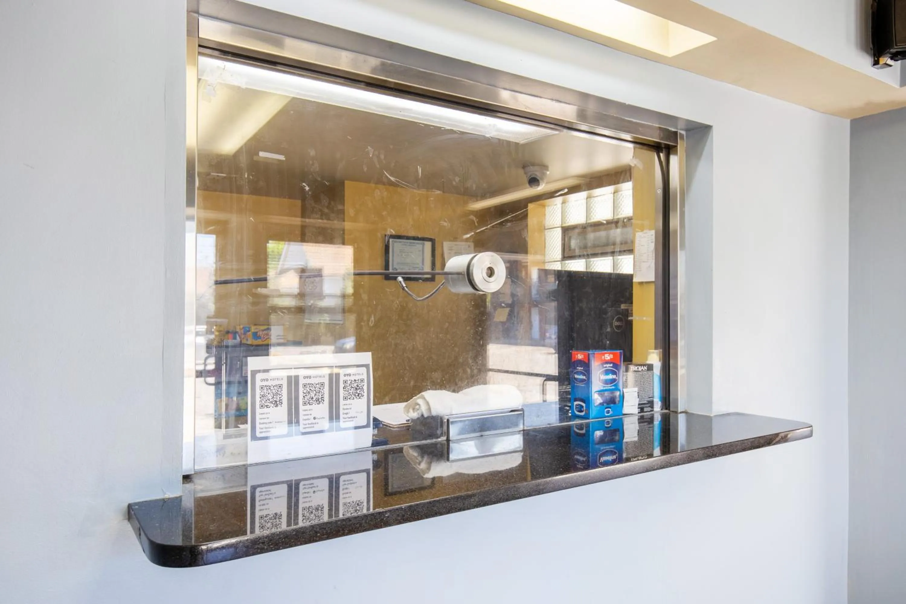 Lobby or reception in Admiral Motel By OYO Chicago I-94