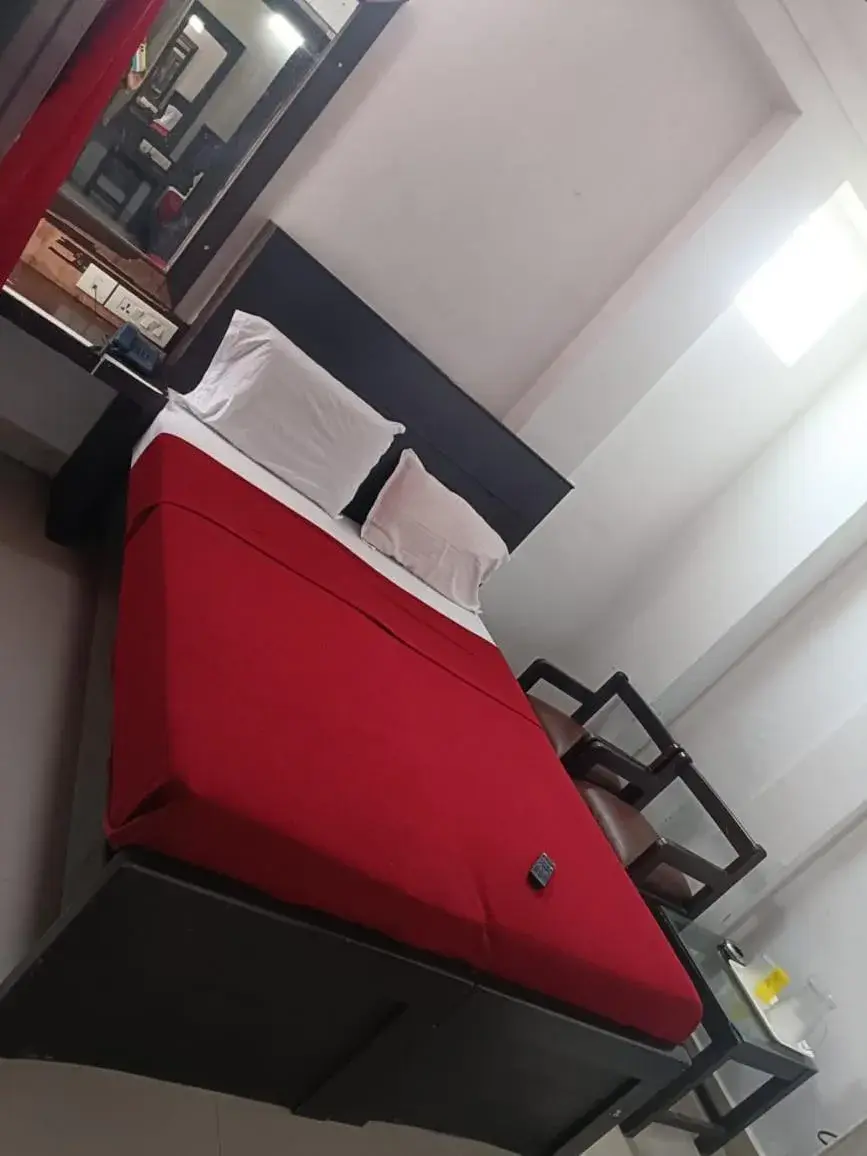 Economy Single Room - single occupancy in sun city Economy Single Room - single occupancy in sun city