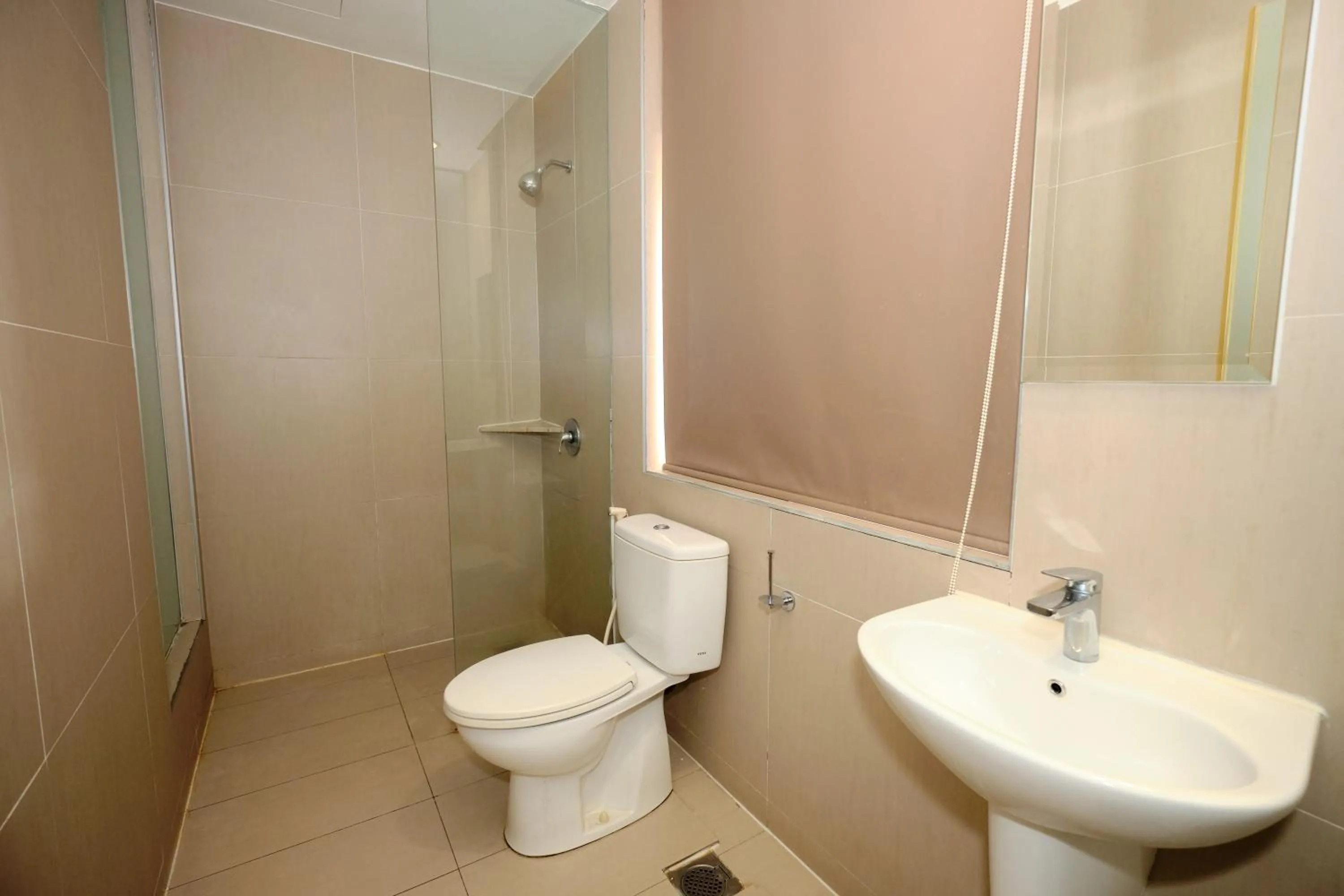 Shower in Memoire Hornbill Hotel Kuching Sarawak