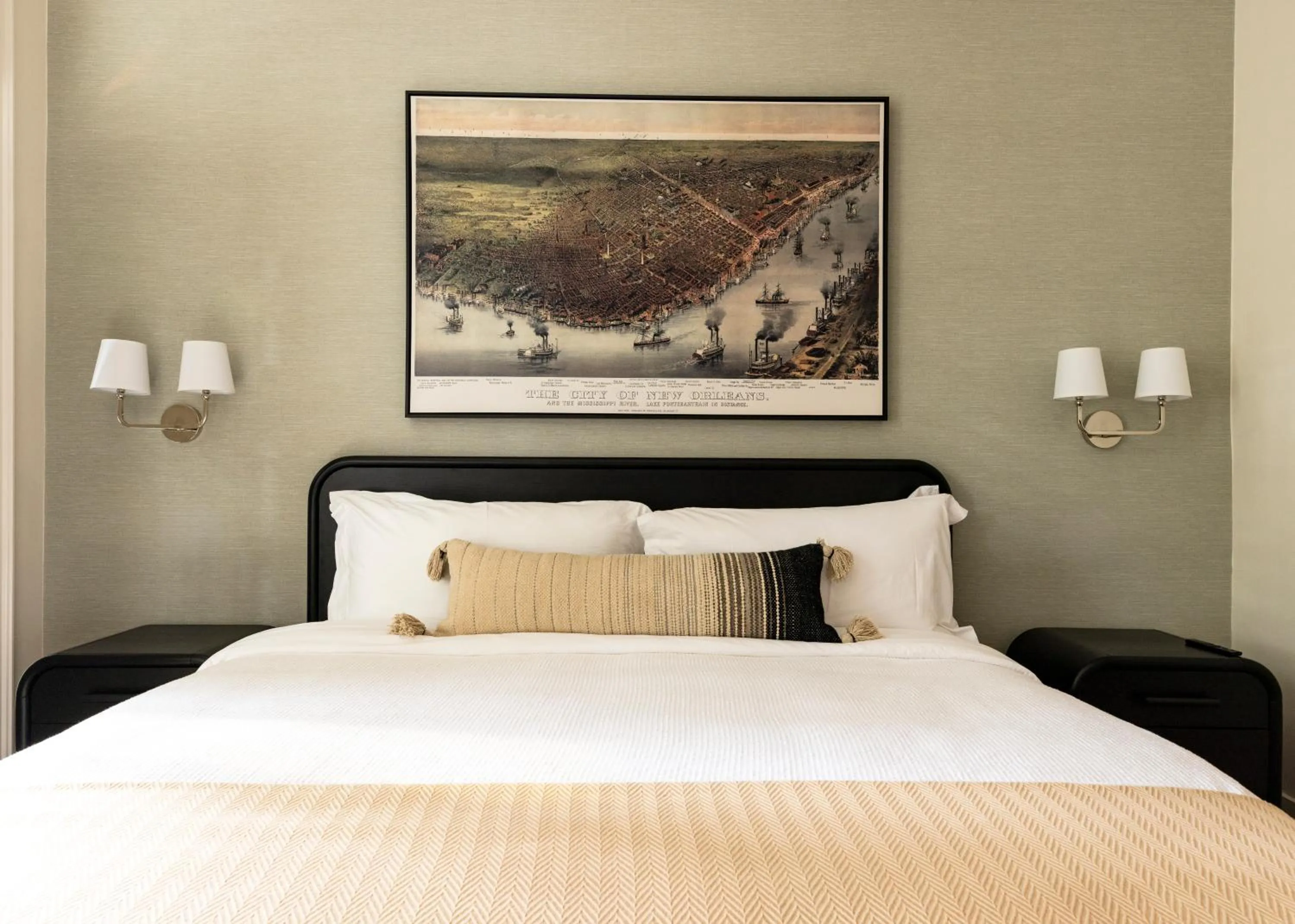 Bed in Garden District Hotel