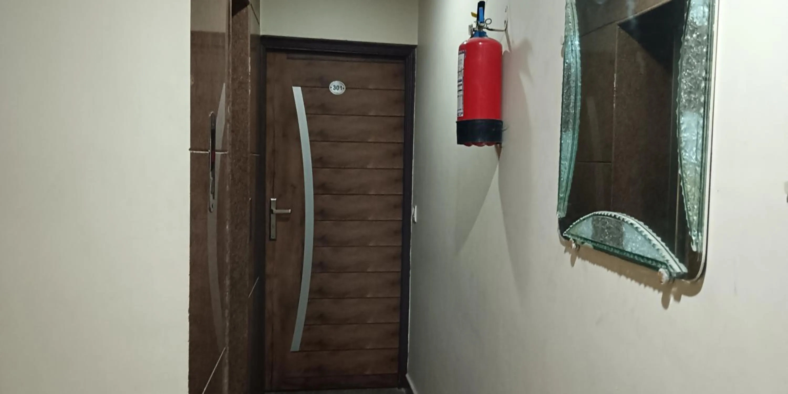 Property building in Hotel RTS Plaza Near IGI Airport