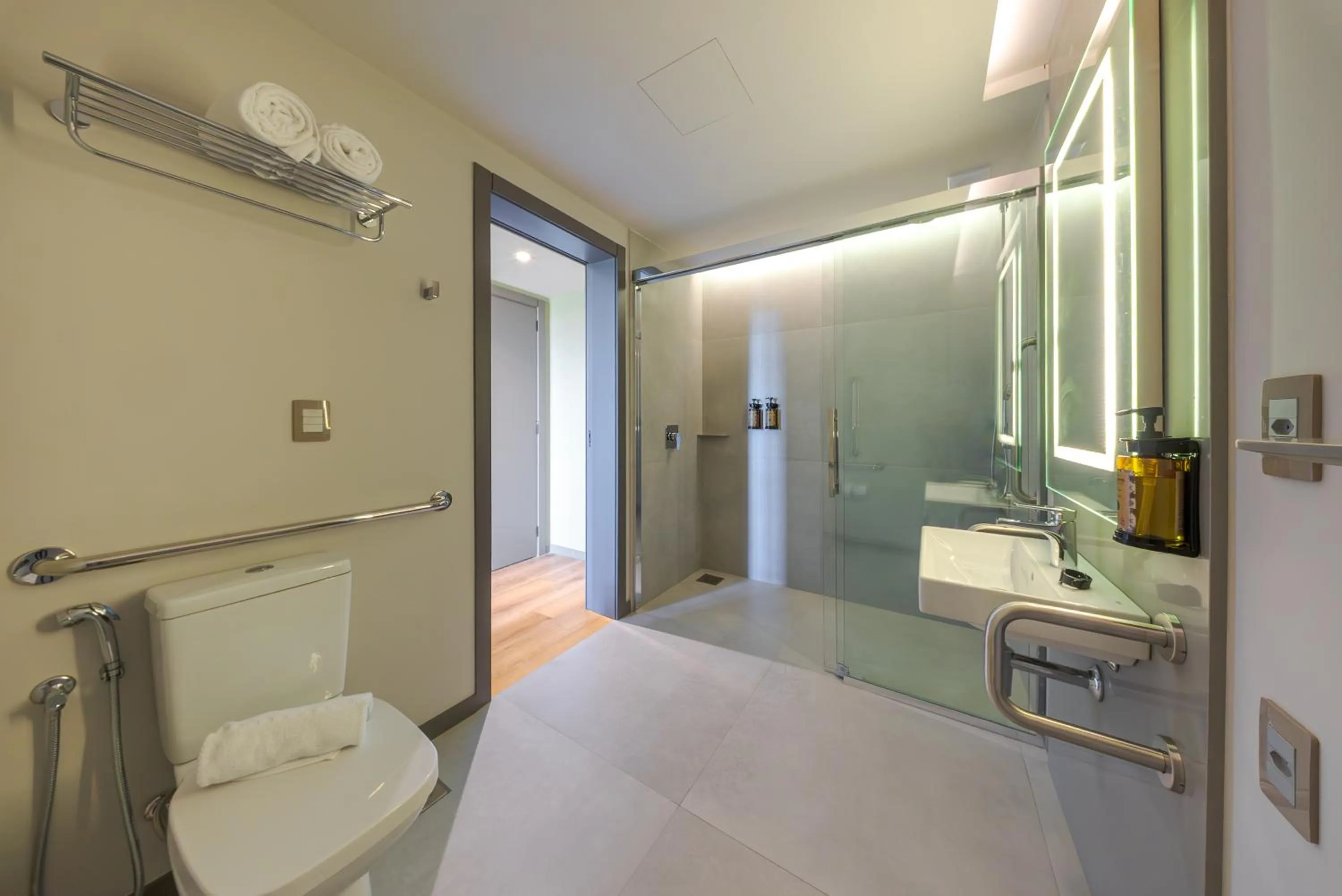 Bathroom in Laghetto Stilo Garden