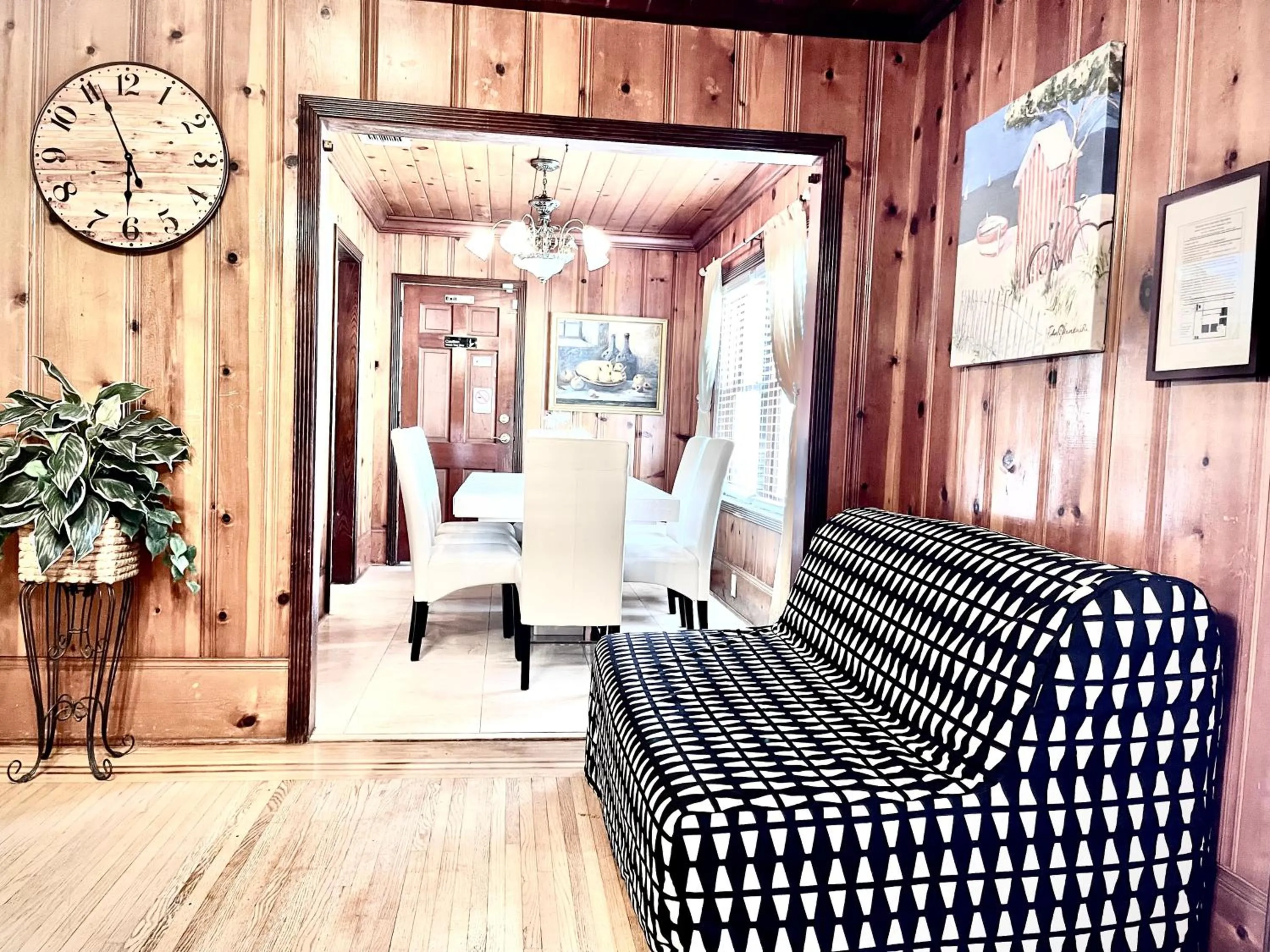 Large 4BR, 4BA House Beach, Entertainment, Nightlife