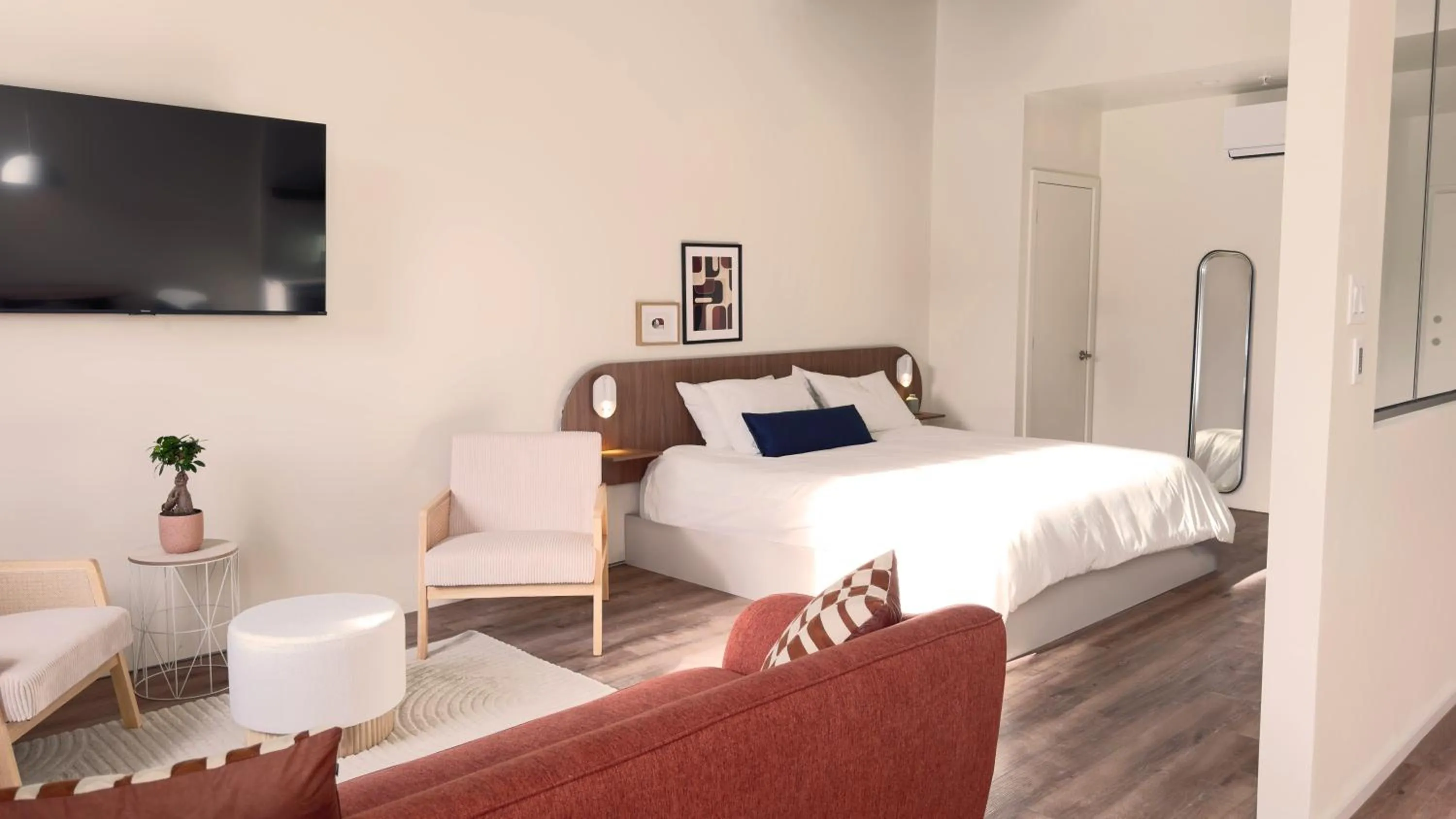 Bed in Terminus Hôtel