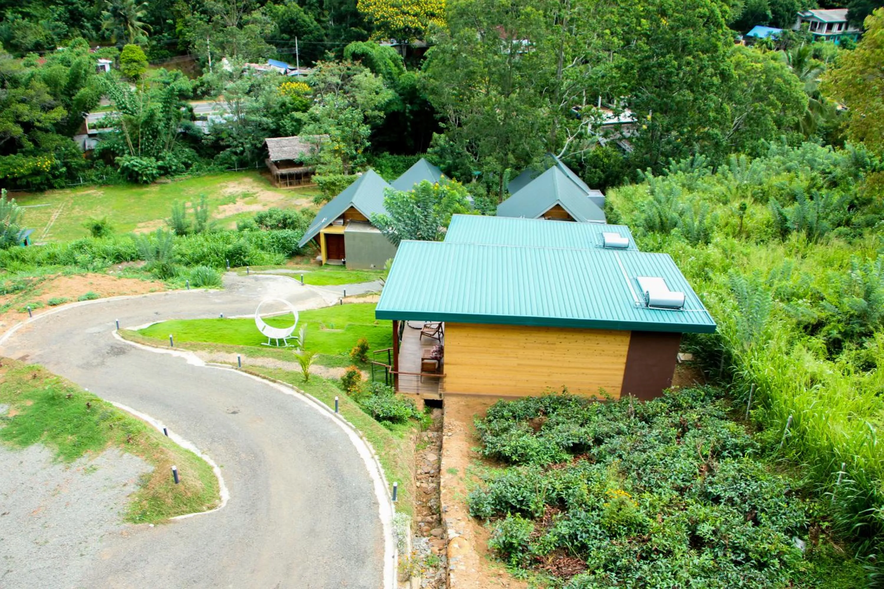 Garden in EllaCrest by Aloft