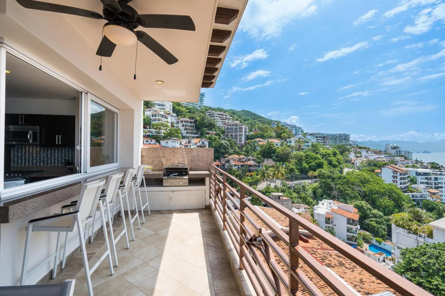 Balcony/Terrace in Pinnacle Resorts 220