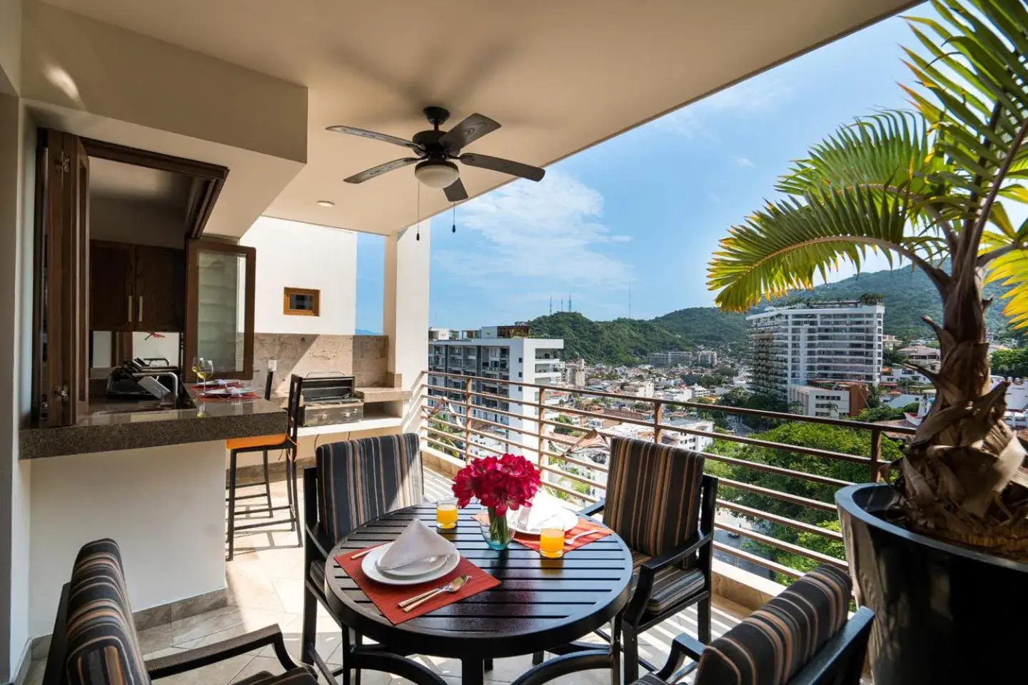 One Bedroom Penthouse in Pinnacle Resorts 220 One Bedroom Penthouse in Pinnacle Resorts 220