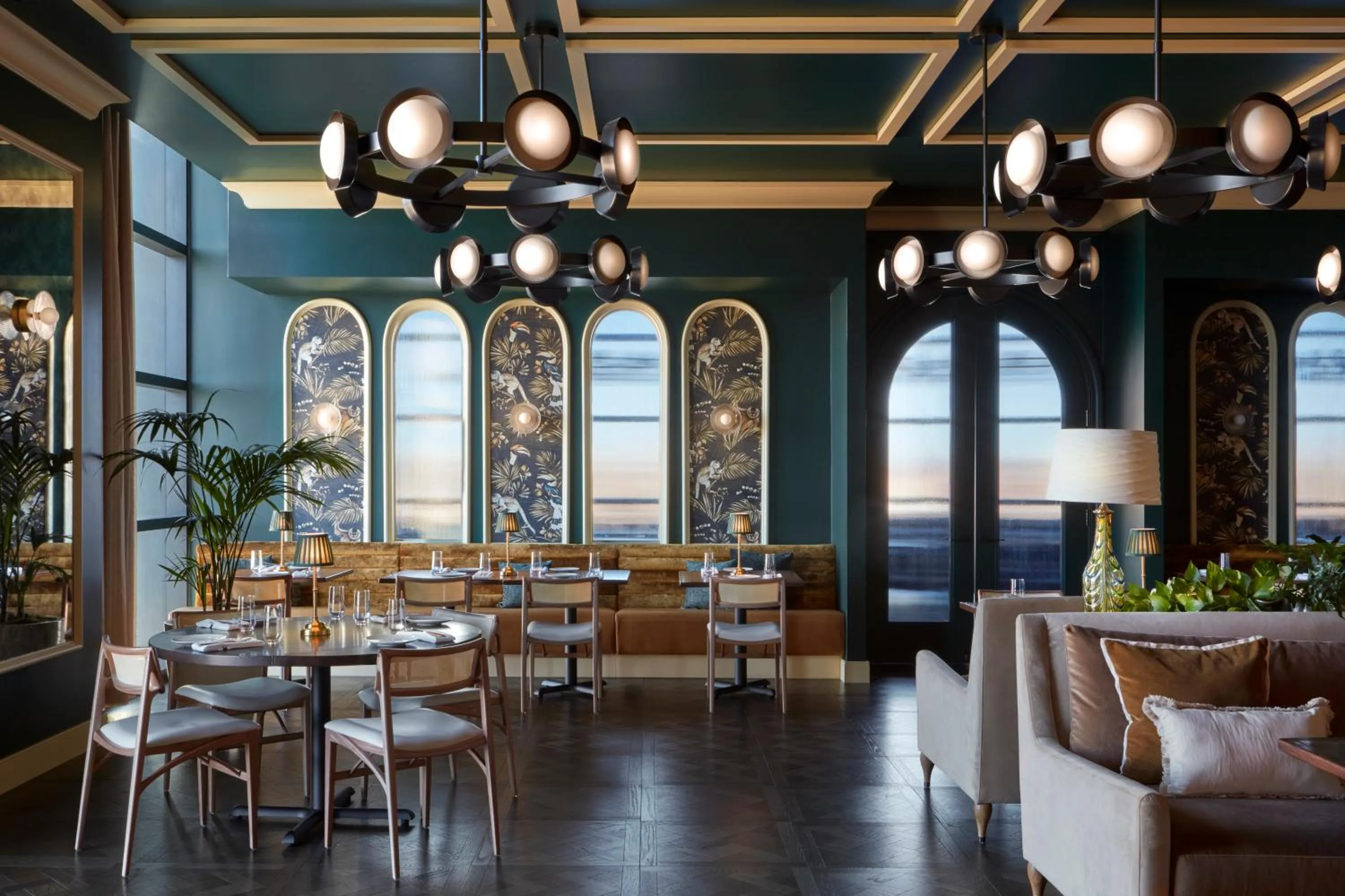 Restaurant/places to eat in Citizen House Hotel