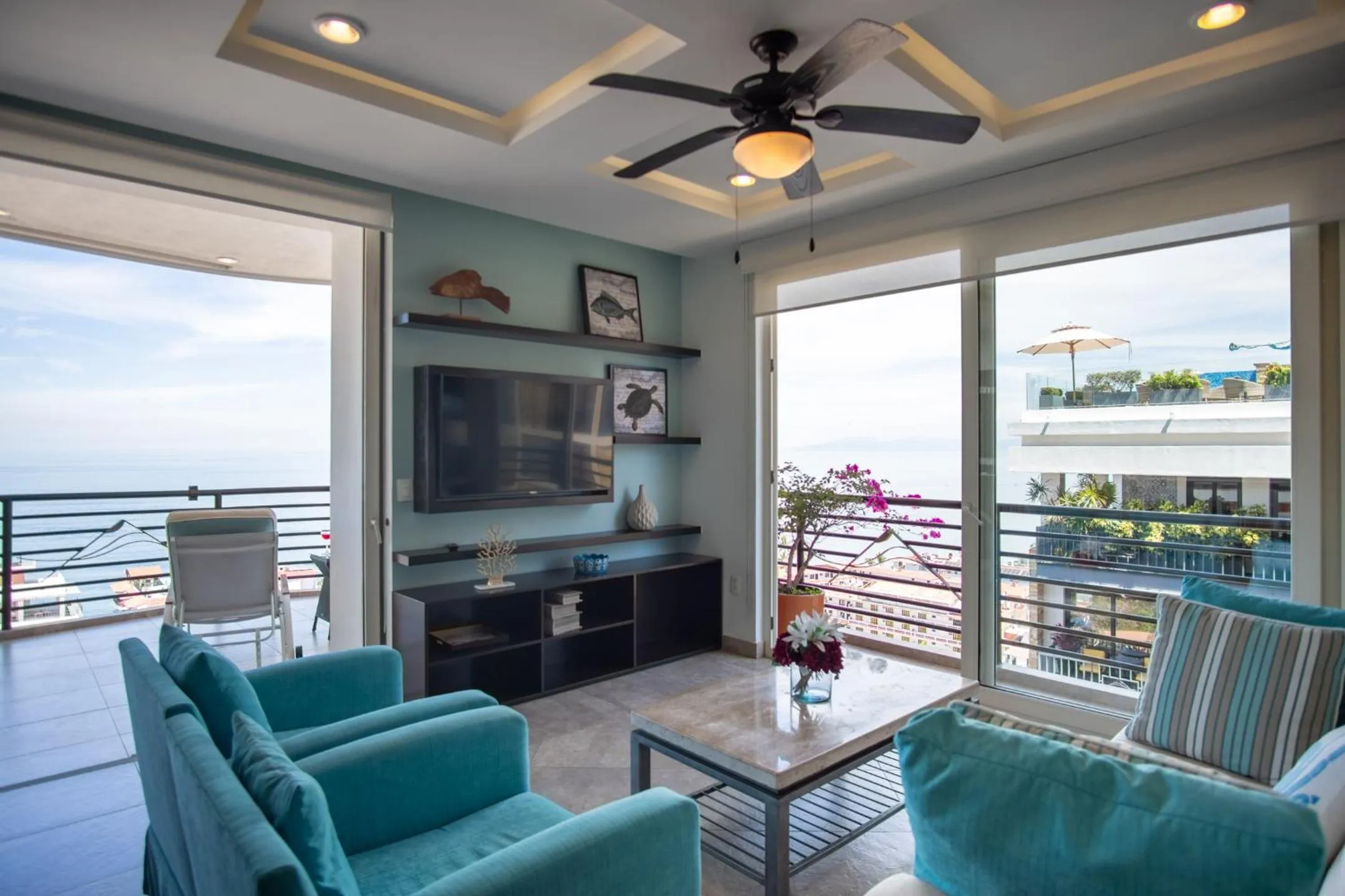 Living room in Pinnacle Resorts 180