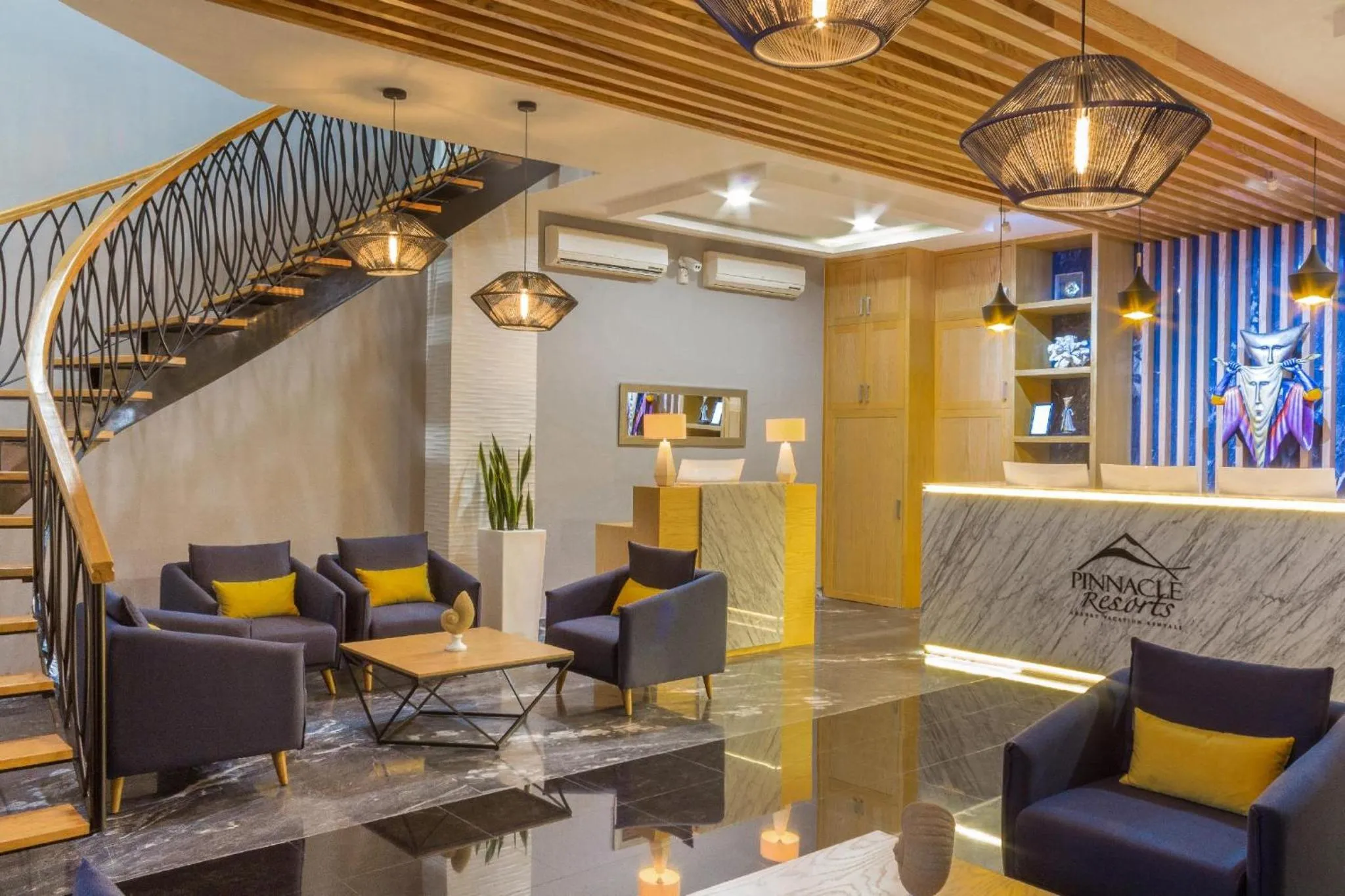 Lobby or reception in Pinnacle Resorts 180