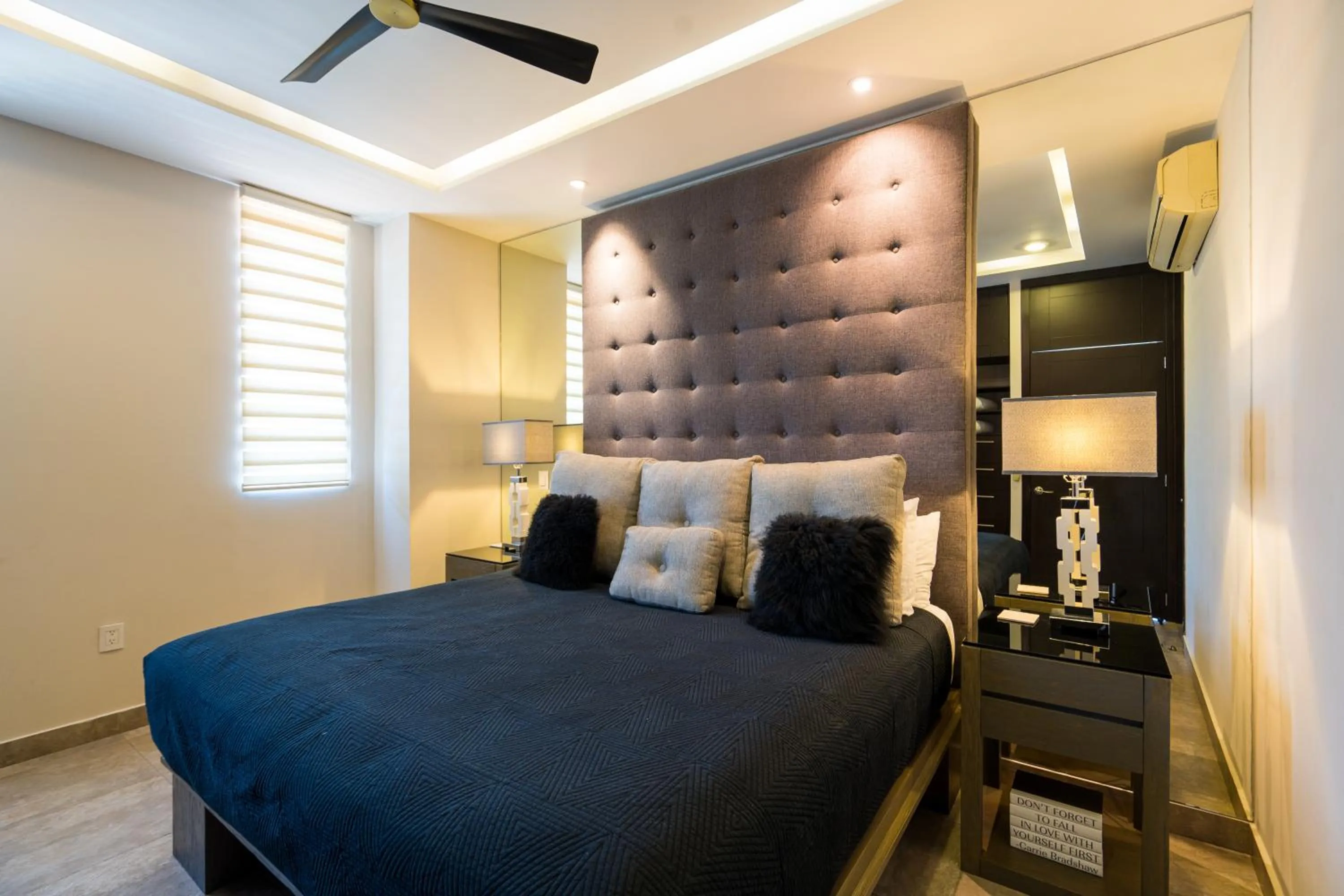 Bedroom, Bed in Pinnacle Resorts 180