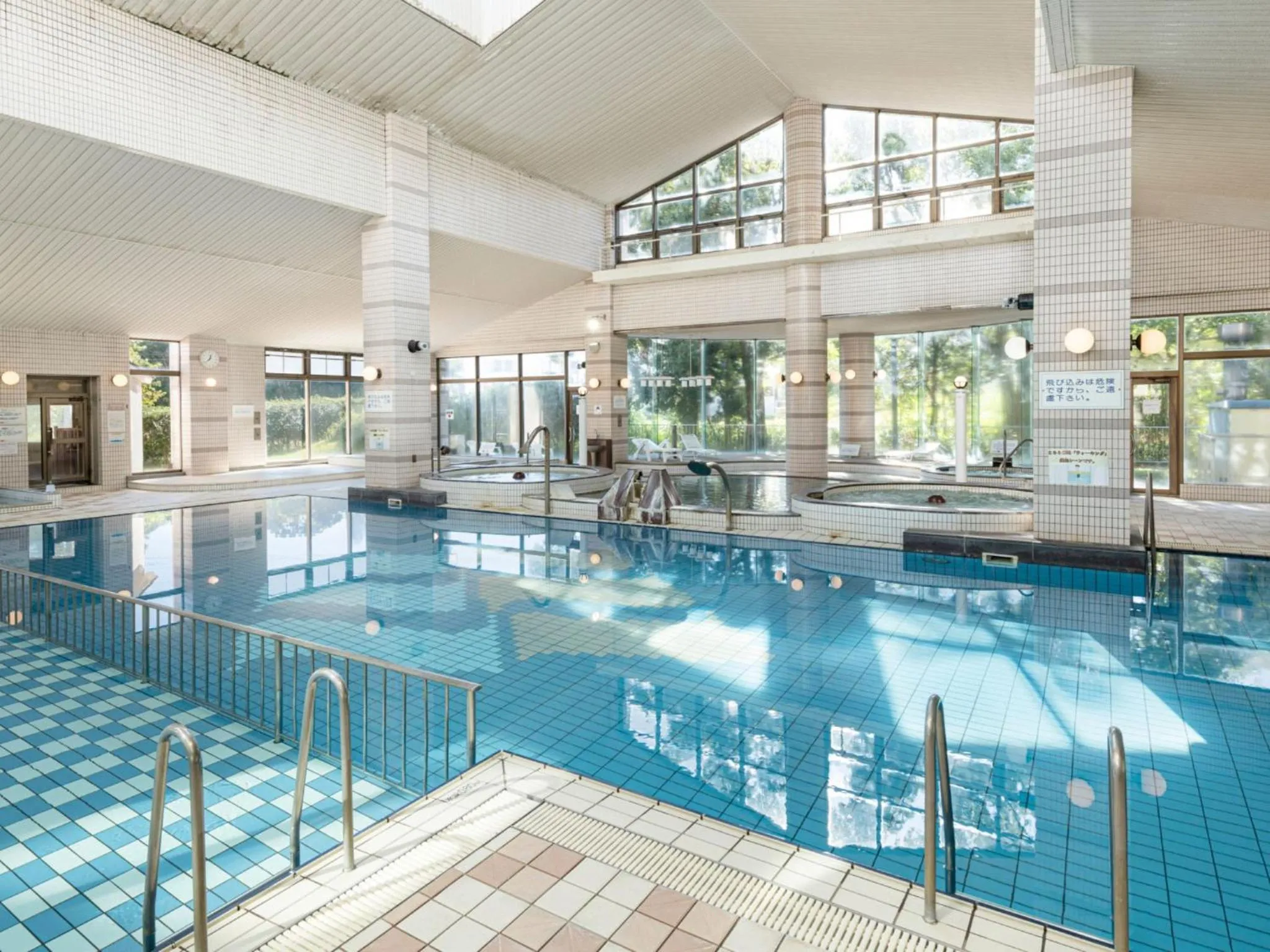 Hot Spring Bath in Kurhouse Shirahama