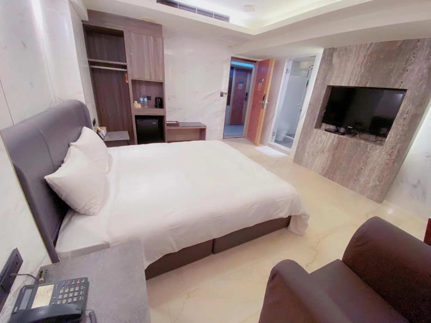 Bed in Michelle hotel