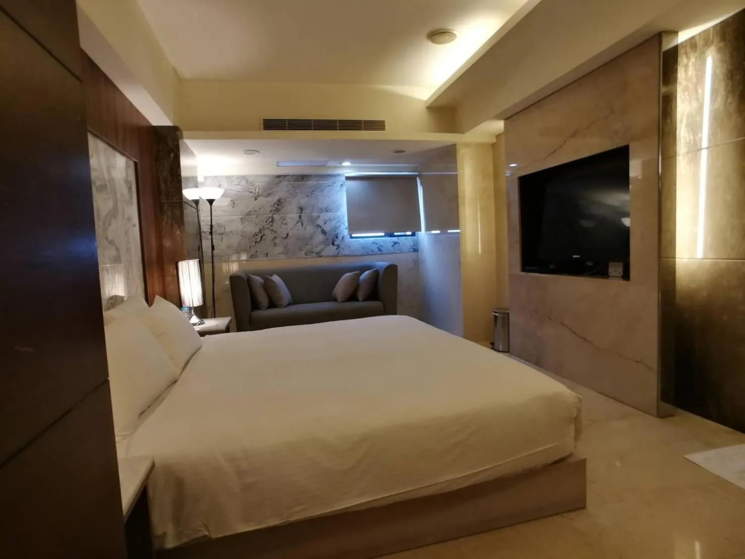 Bed in Michelle hotel