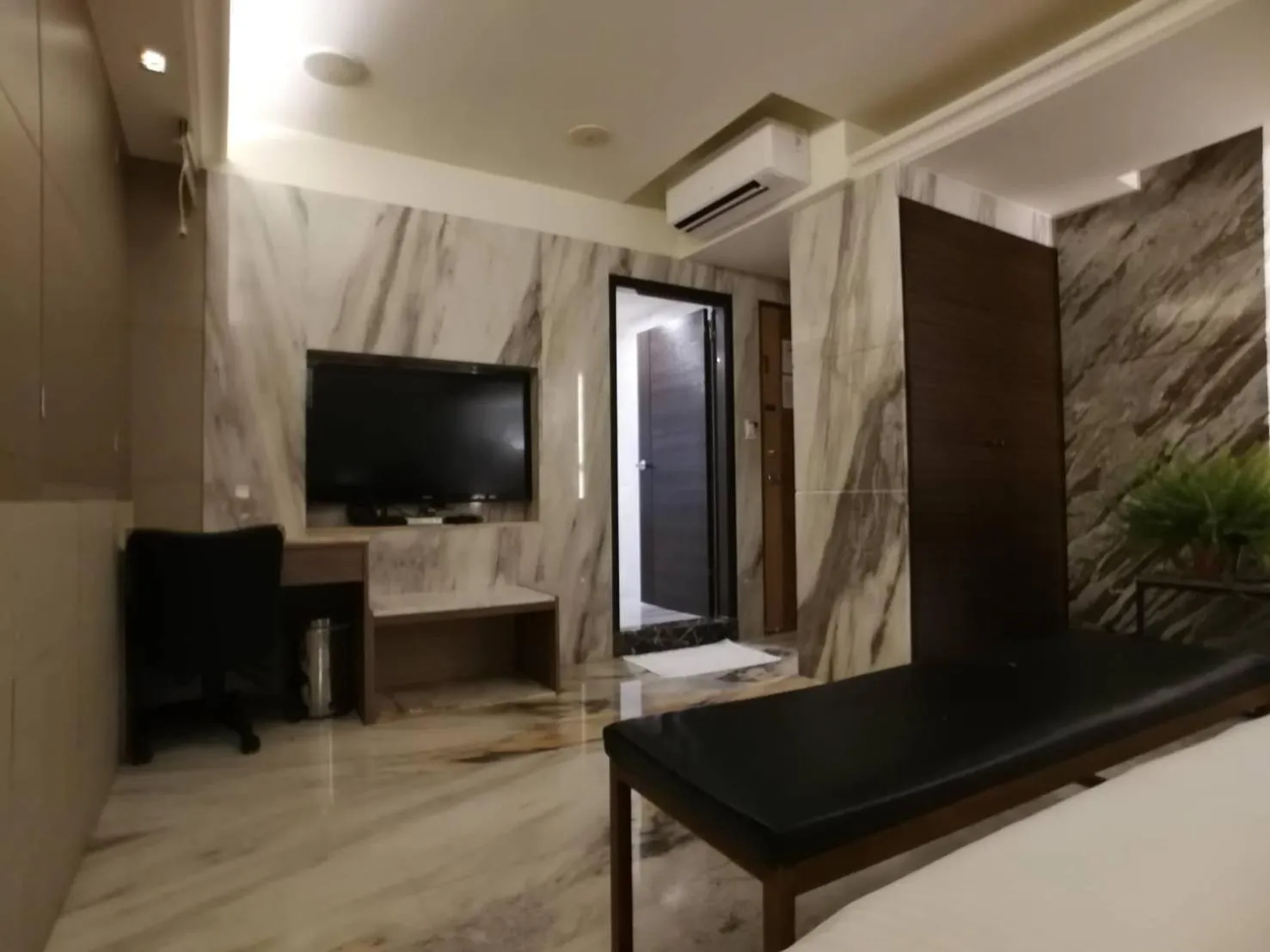 Bed in Michelle hotel