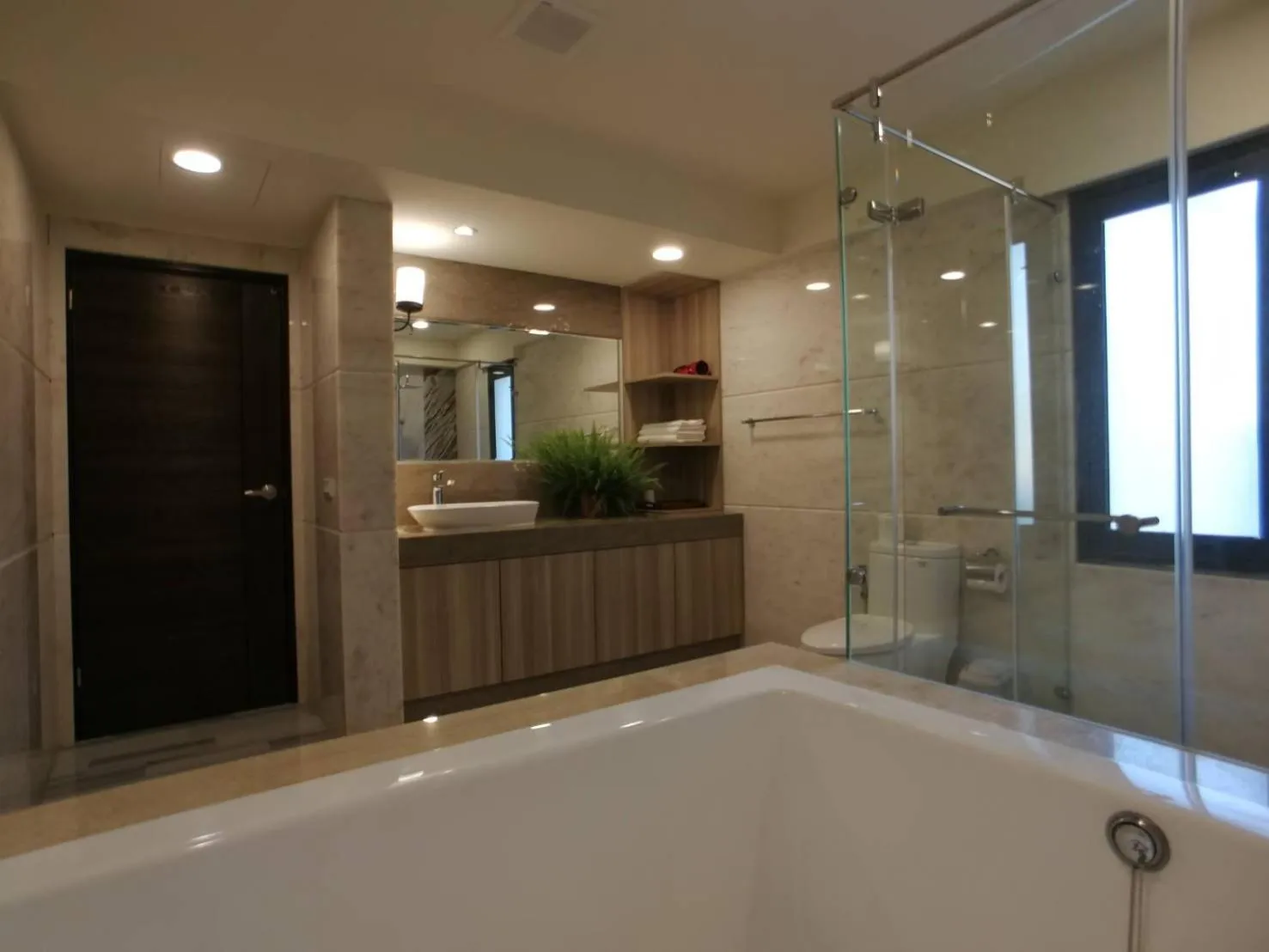 Shower in Michelle hotel