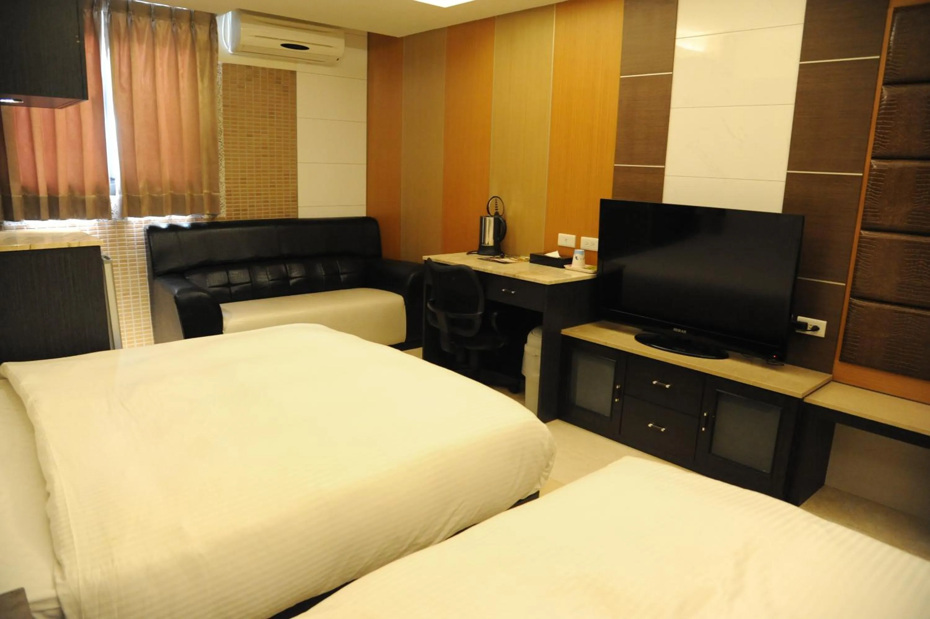 Bed in Michelle hotel