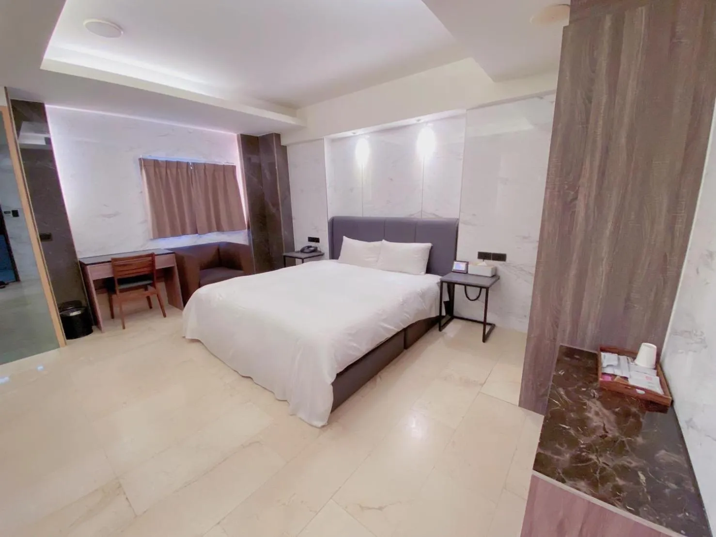 Bed in Michelle hotel