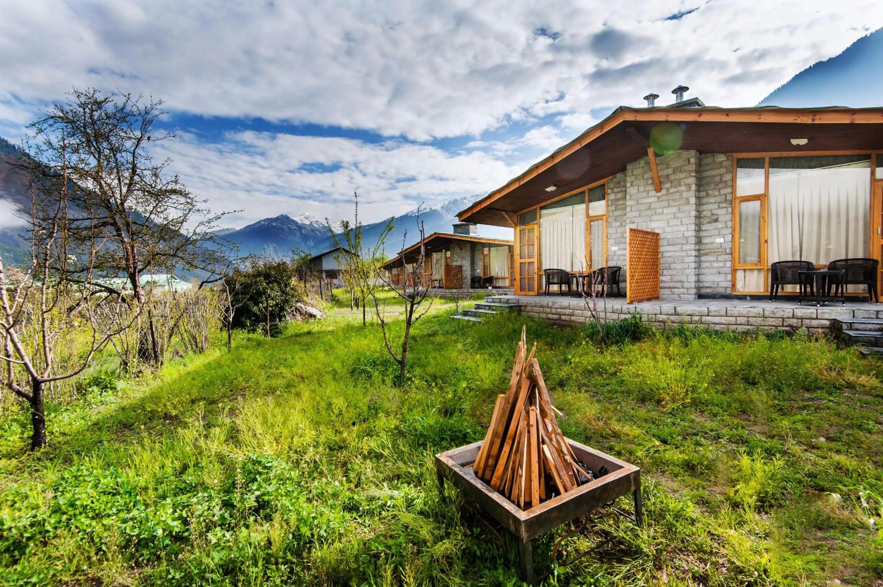 Garden in Larisa Resort Manali