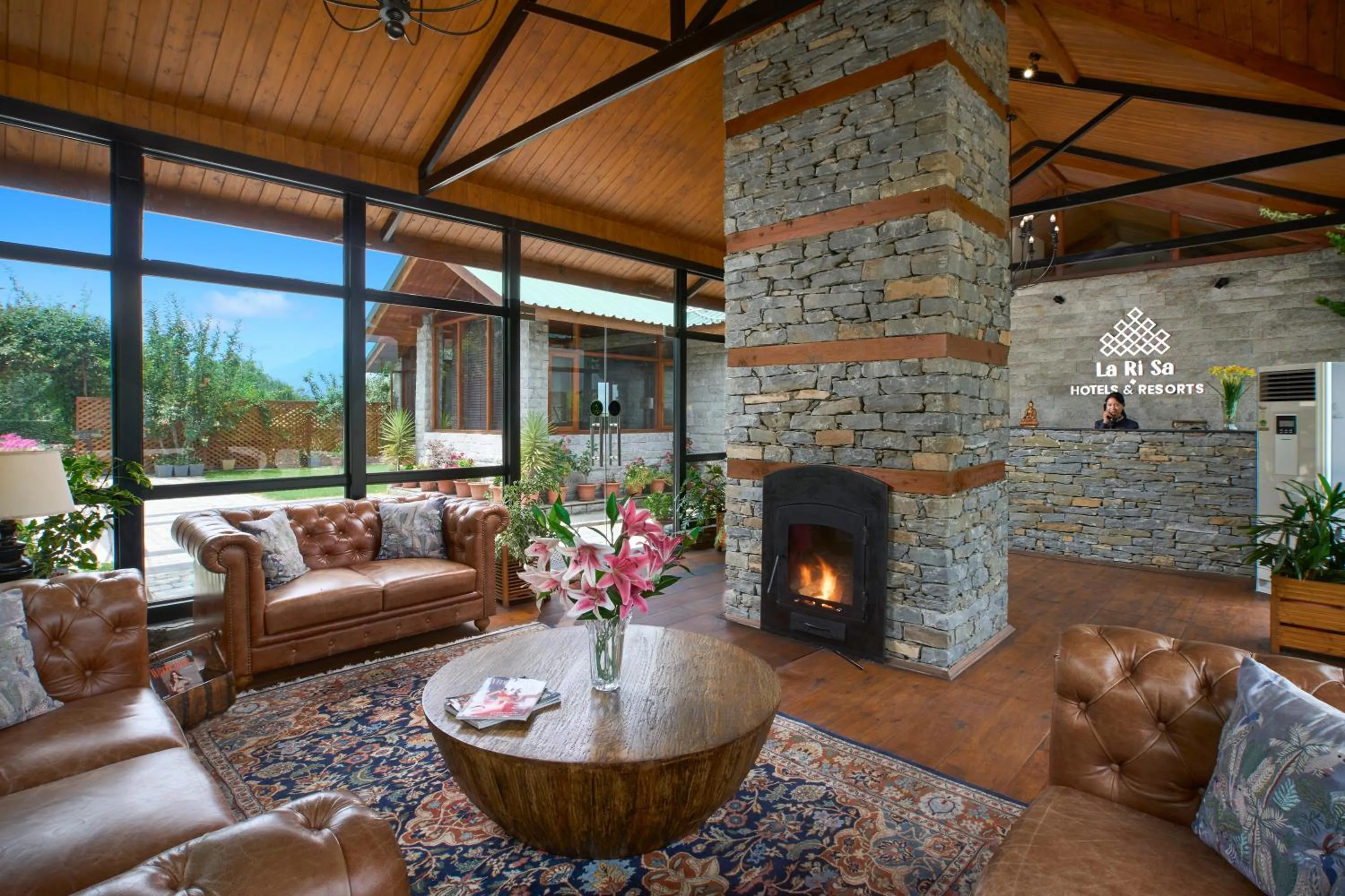 Facade/entrance in Larisa Resort Manali