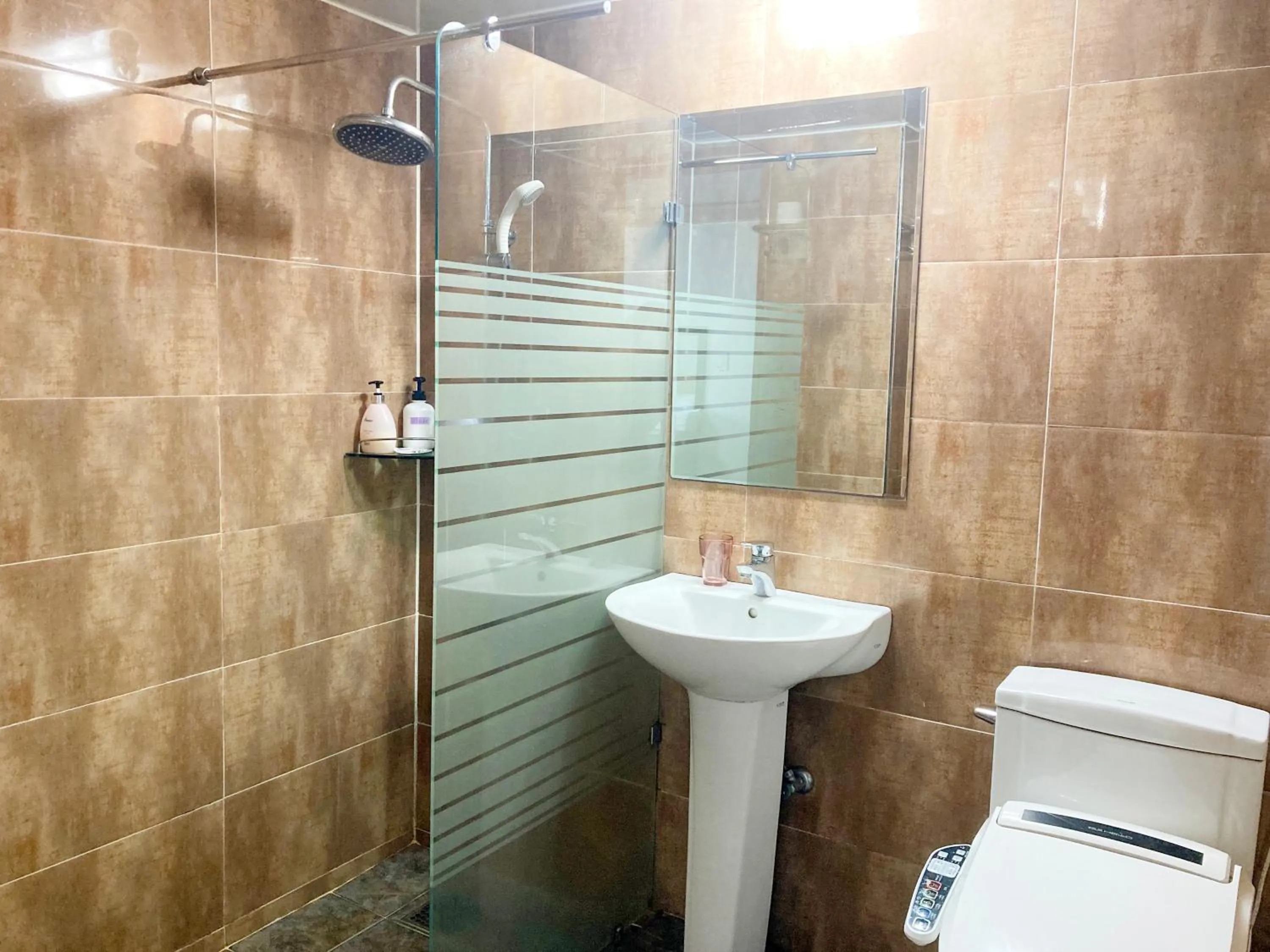 Toilet in Jeju Ocean Family Hotel