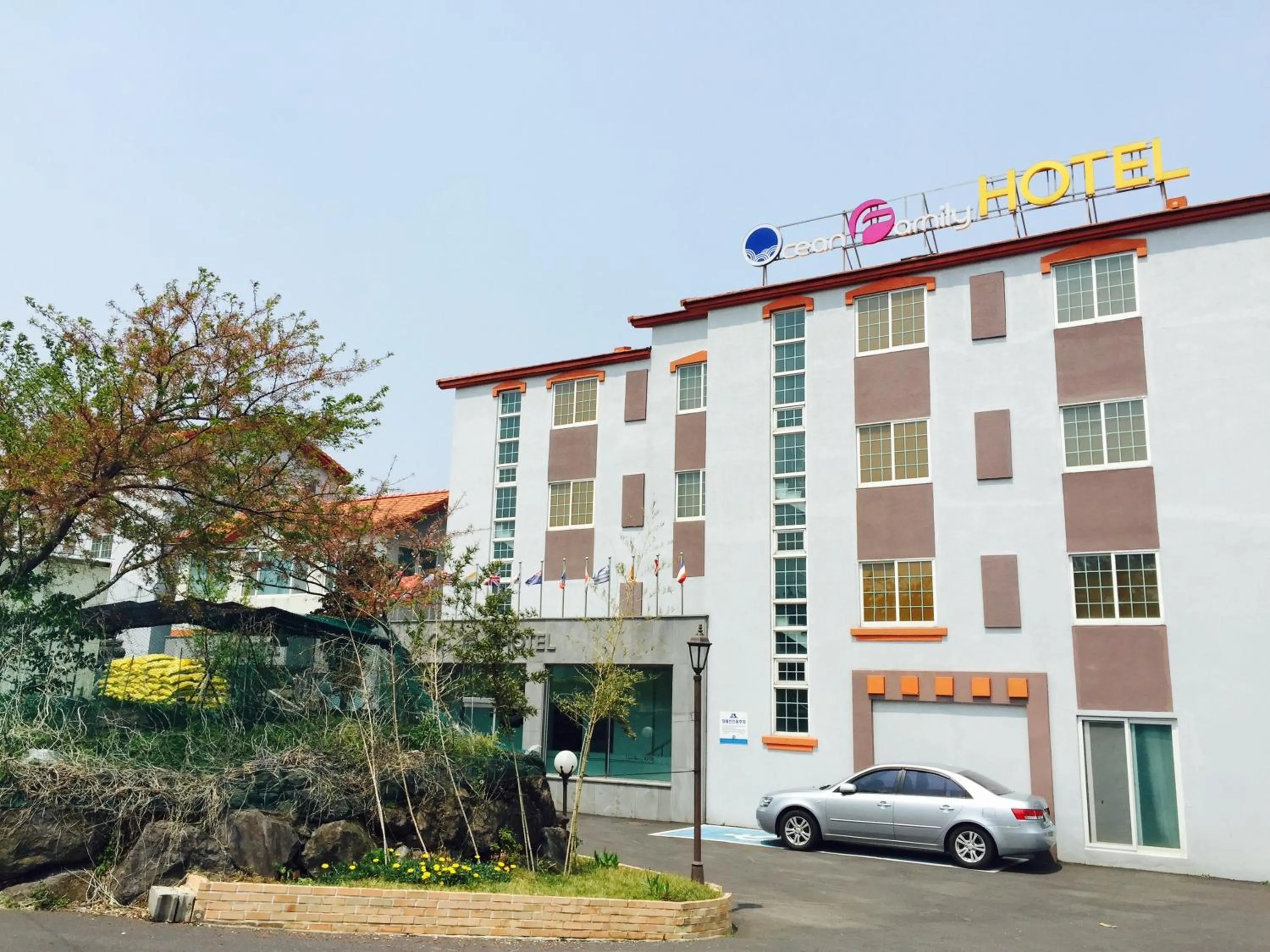 Property building in Jeju Ocean Family Hotel