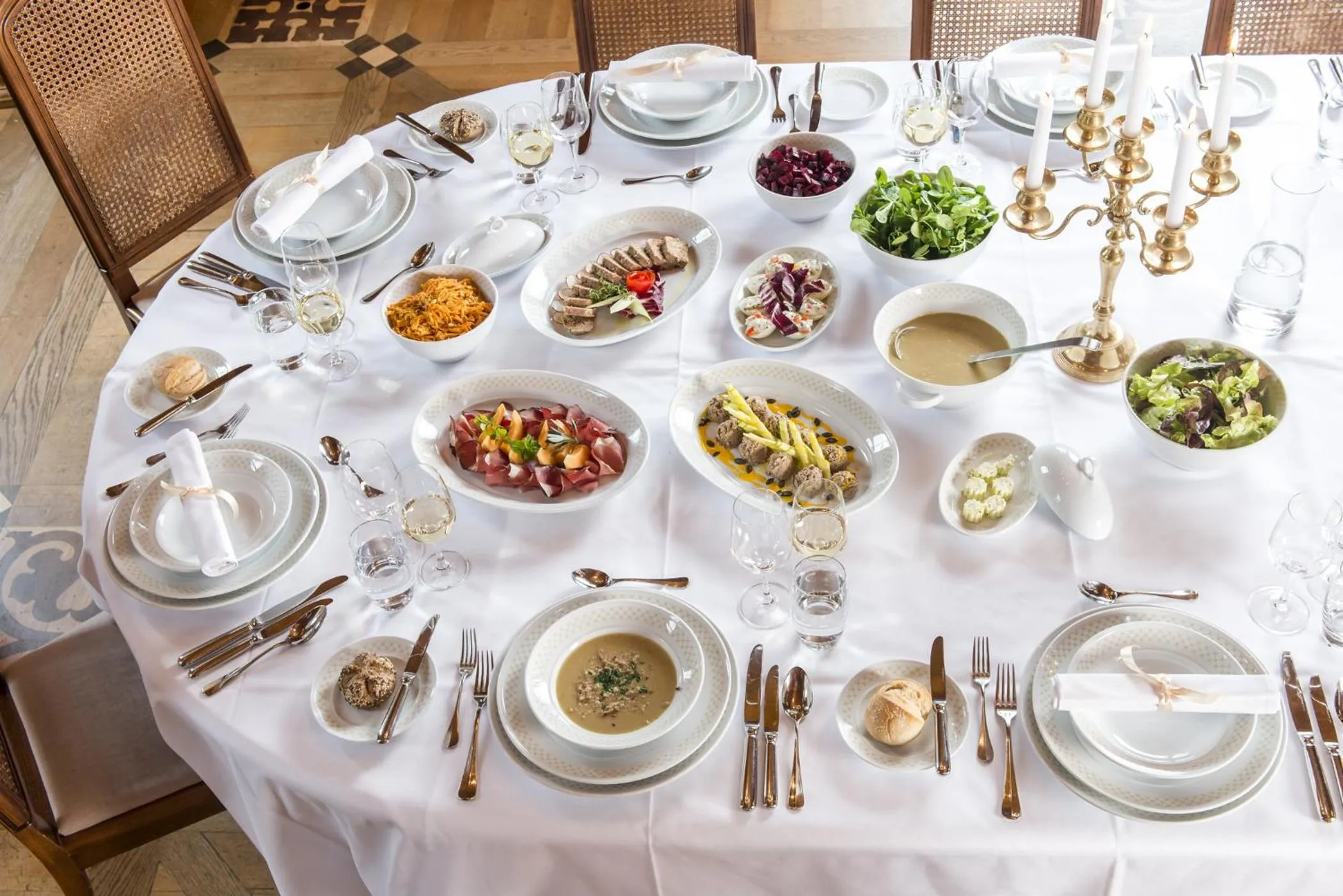 wedding in Schloss Münchenwiler