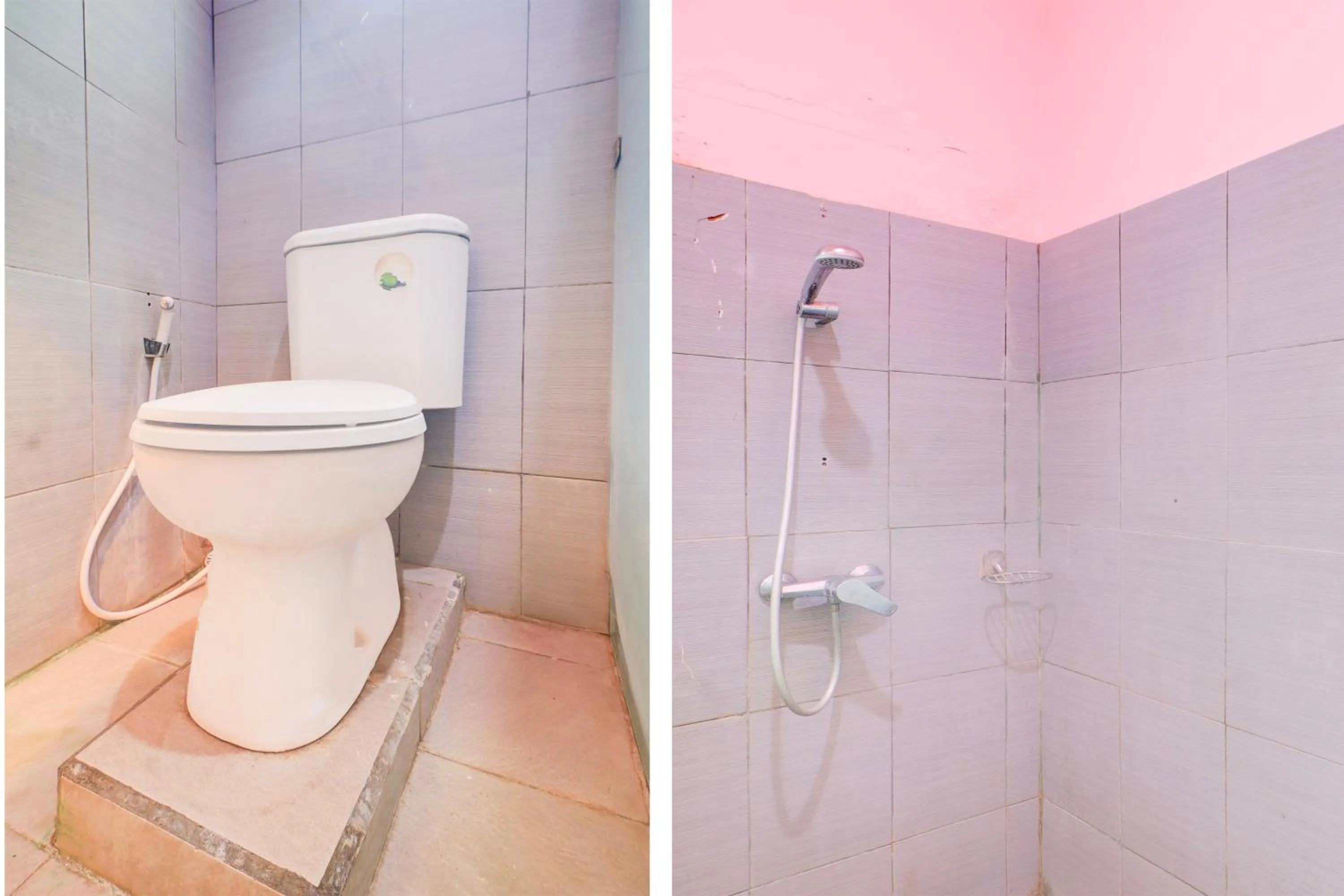 Bathroom in Collection O Putri Inn Homestay