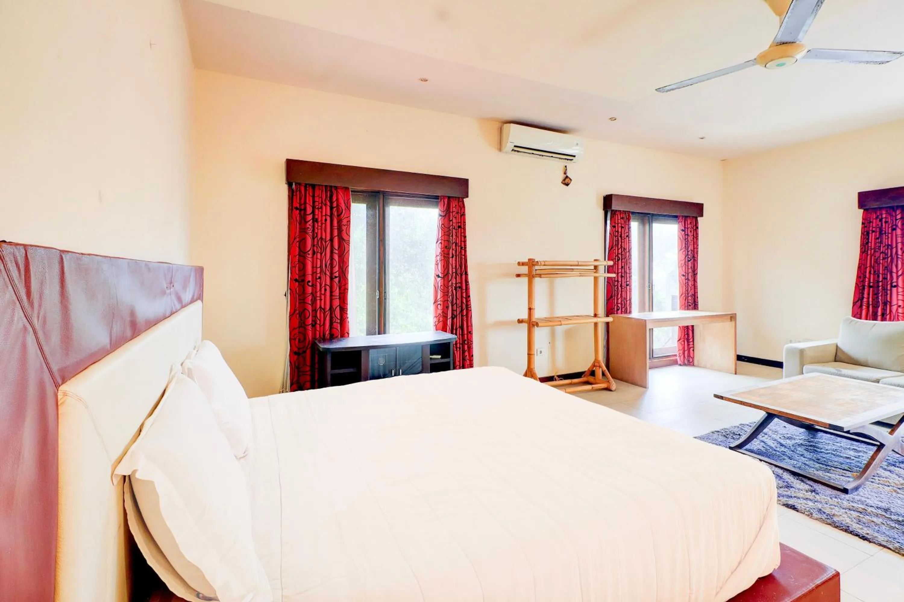 Bedroom, Bed in Collection O Putri Inn Homestay