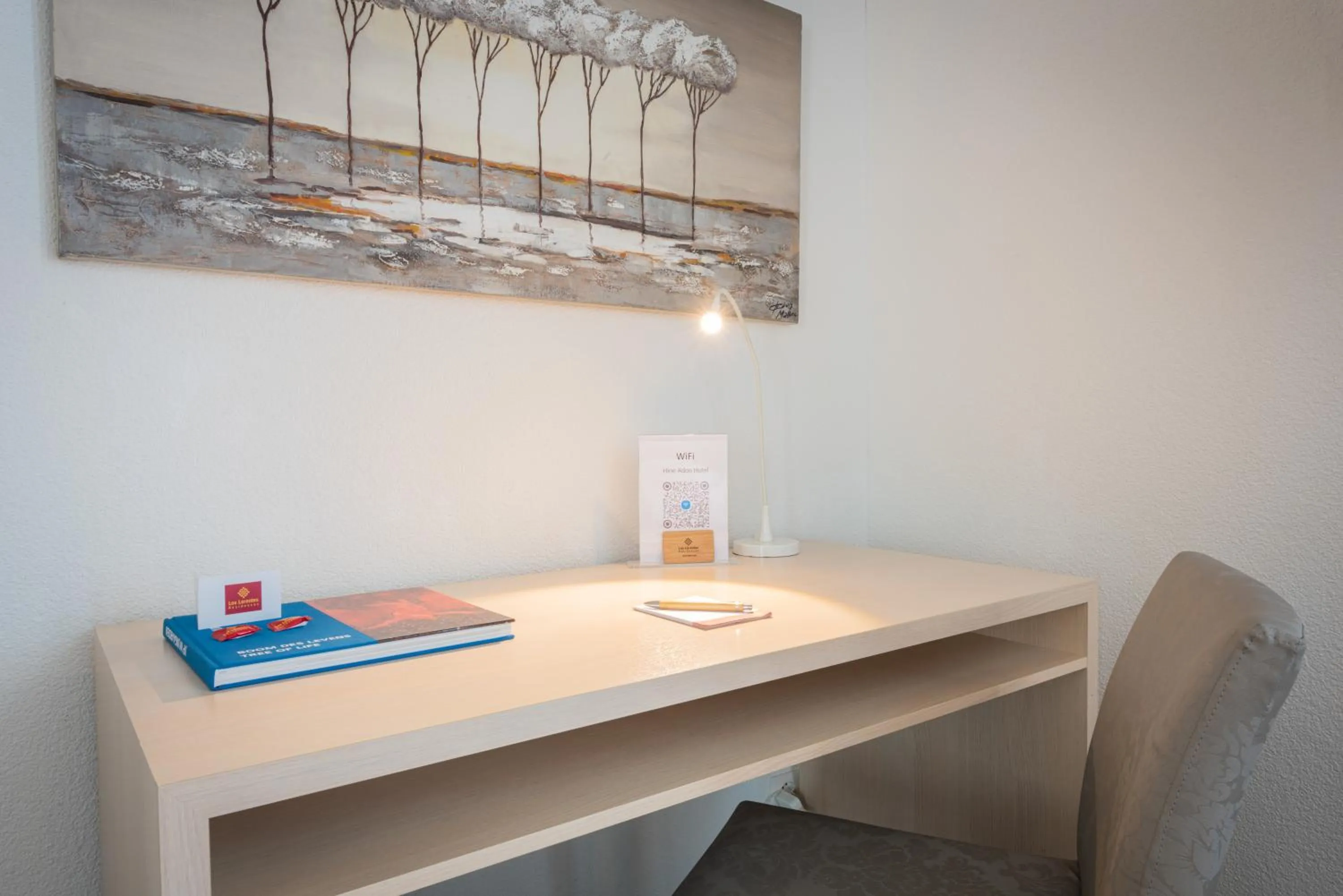 hair dresser in Los Lorentes Hotel Bern Airport